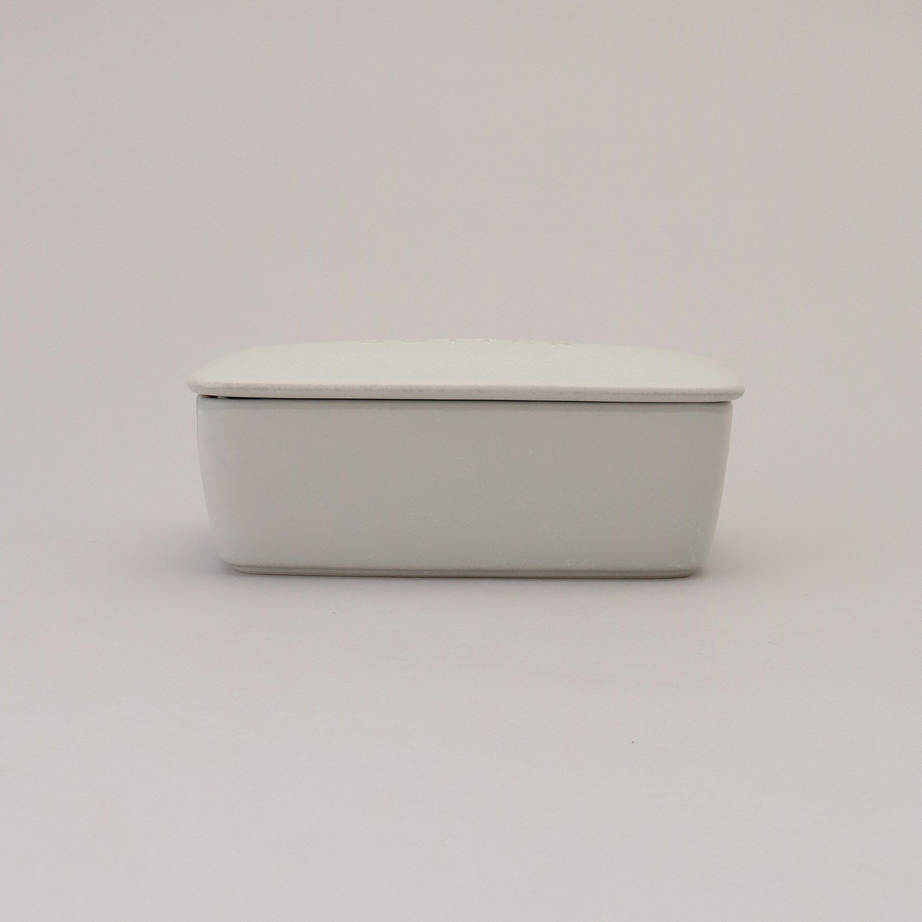 212 KITCHEN STORE「KITCHEN バターケース 白 ＜SALIU サリュウ＞」|食器・キッチングッズ|