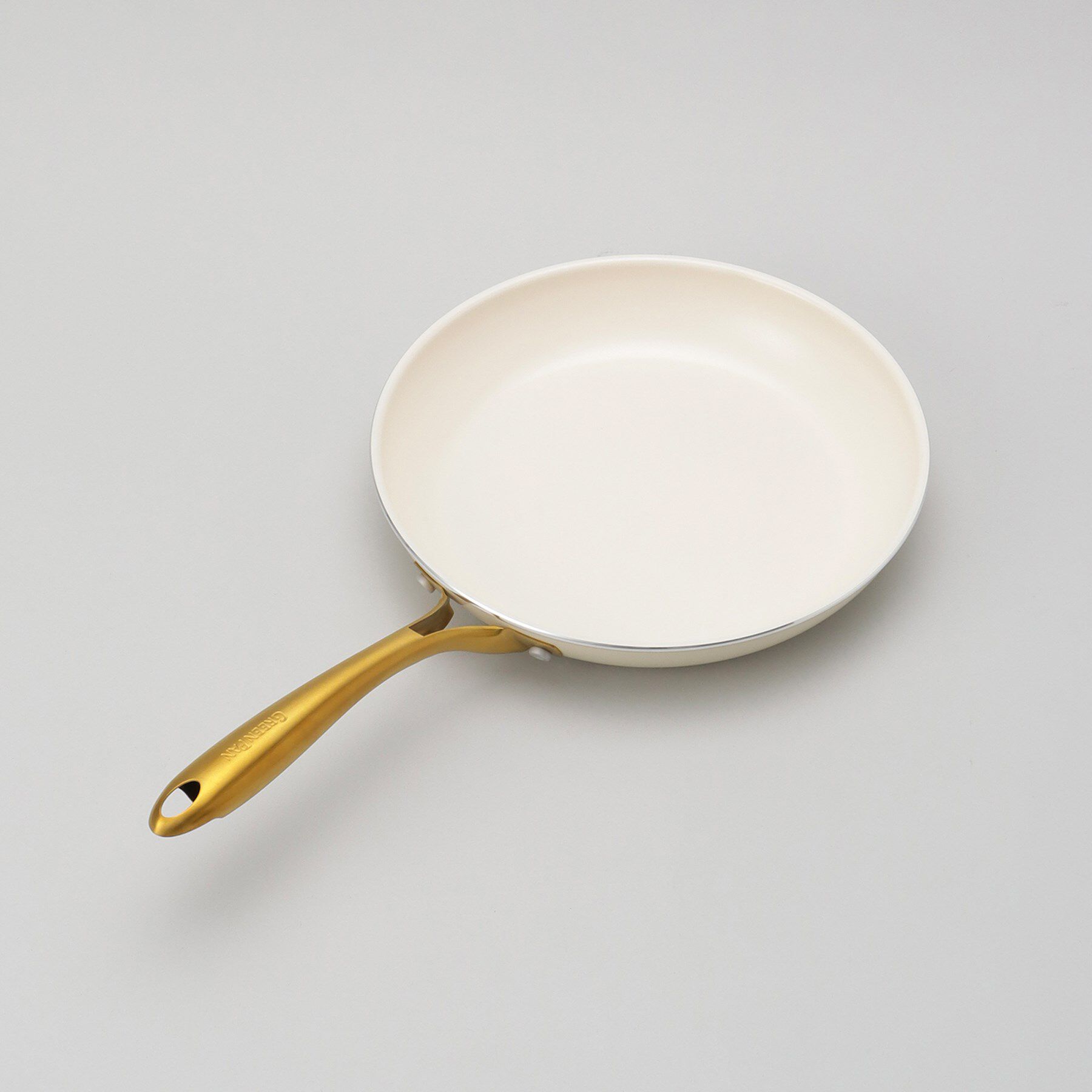 212 KITCHEN STORE「ストゥディオ フライパン 26cm WH ＜GreenPan グリーンパン＞」|食器・キッチングッズ|