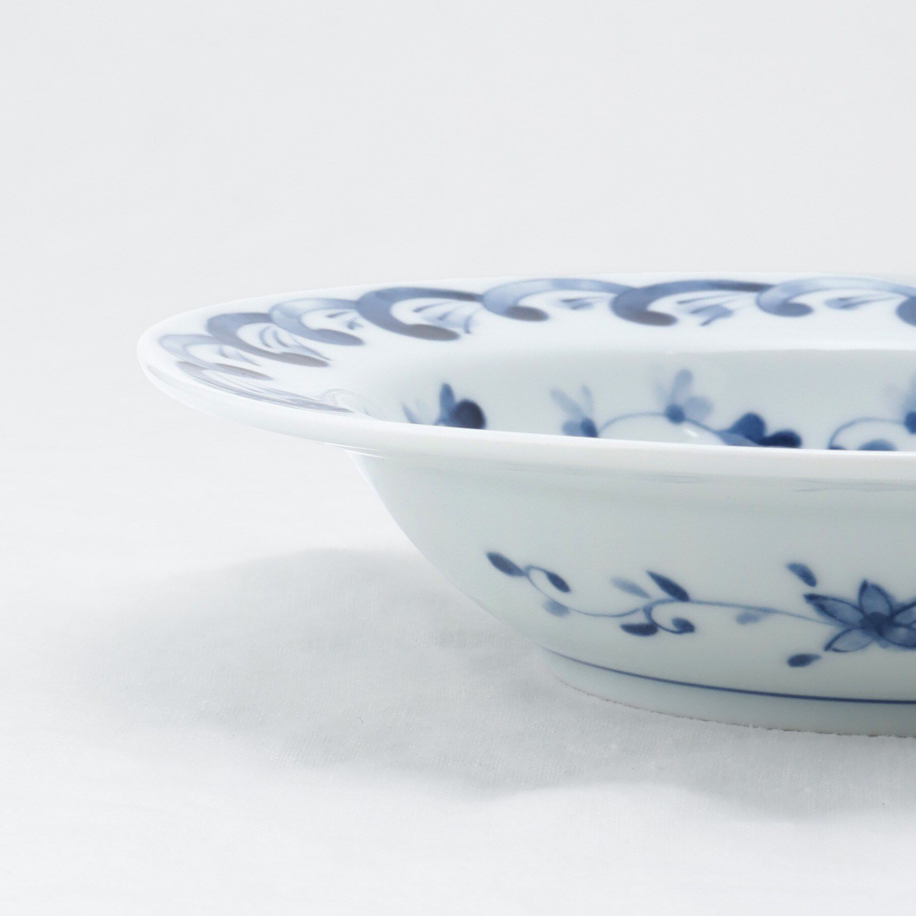 212 KITCHEN STORE「藍凛堂 リムパスタ 花一輪」|食器・キッチングッズ|