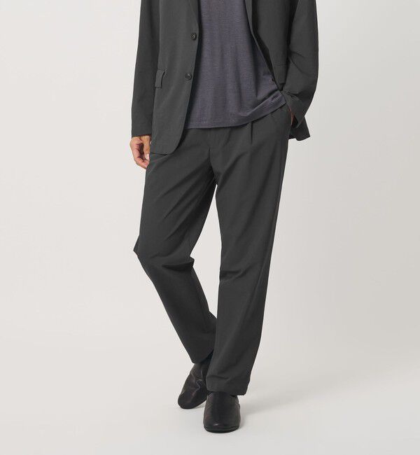 BEAUTY&YOUTH UNITED ARROWS「360&deg;MASTER 1プリーツ イーズ コンフォート イージーパンツ NO.6 セットアップ対応 撥水 ストレッチ ウォ」|チノ|DK.GRAY