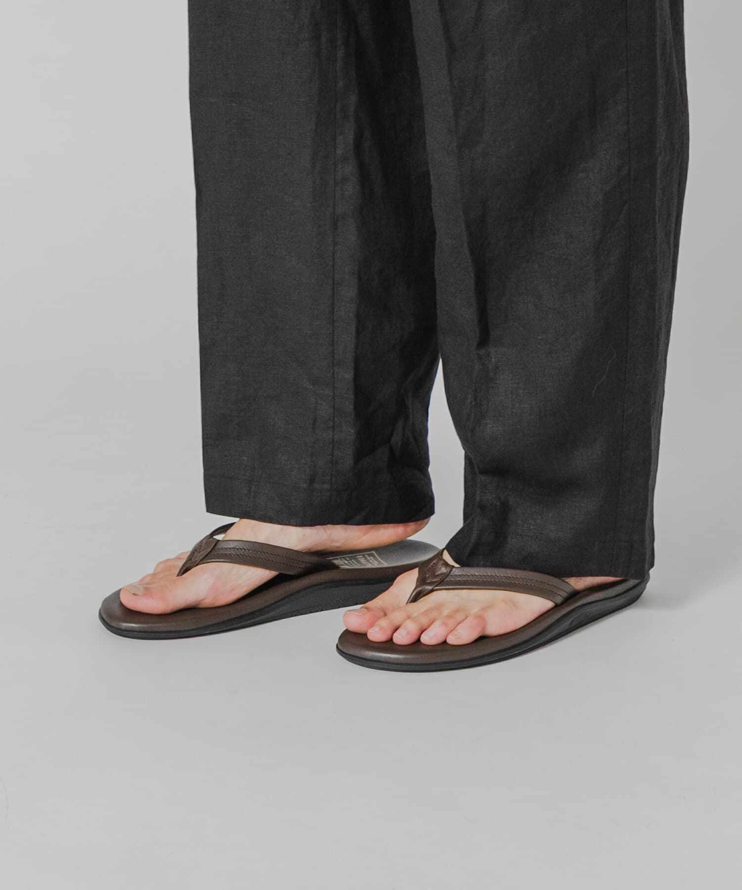 URBAN RESEARCH「『別注』ISLAND SLIPPER&times;URBAN RESEARCH　ナローストラップサンダル」|サンダル|