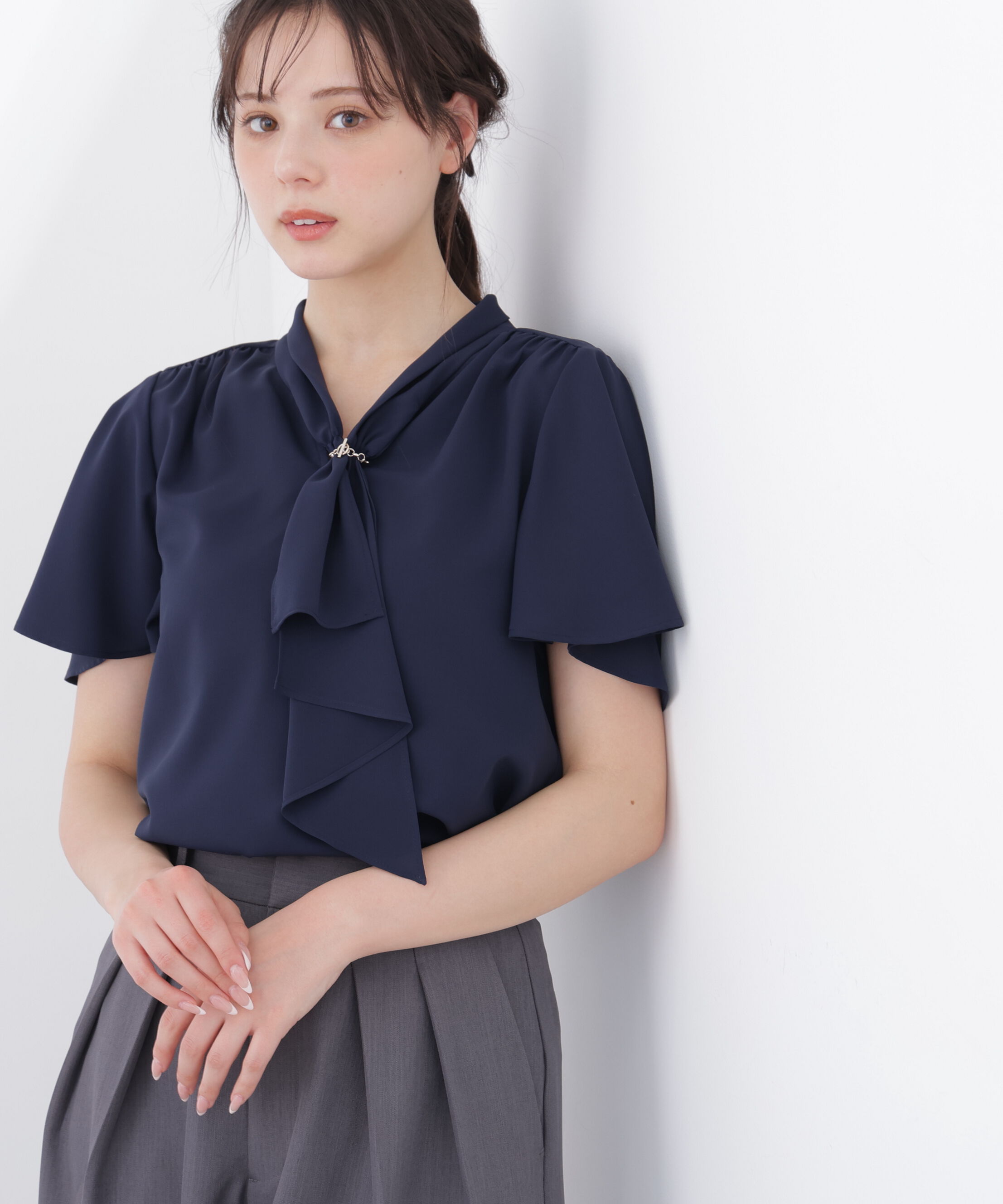 PROPORTION BODY DRESSING「チェーン付きフリルタイブラウス」|シャツ・ブラウス|ネイビー