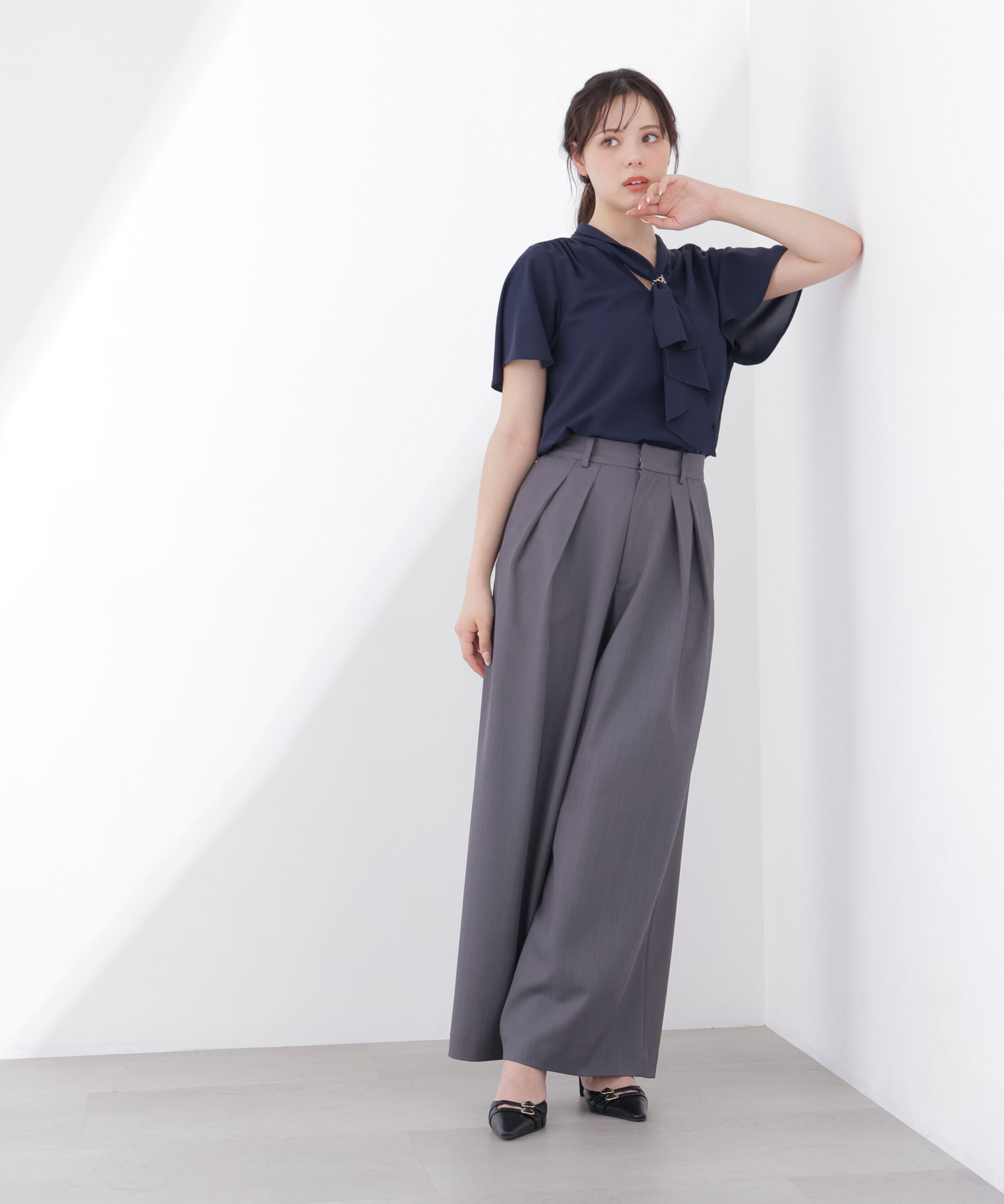 PROPORTION BODY DRESSING「チェーン付きフリルタイブラウス」|シャツ・ブラウス|