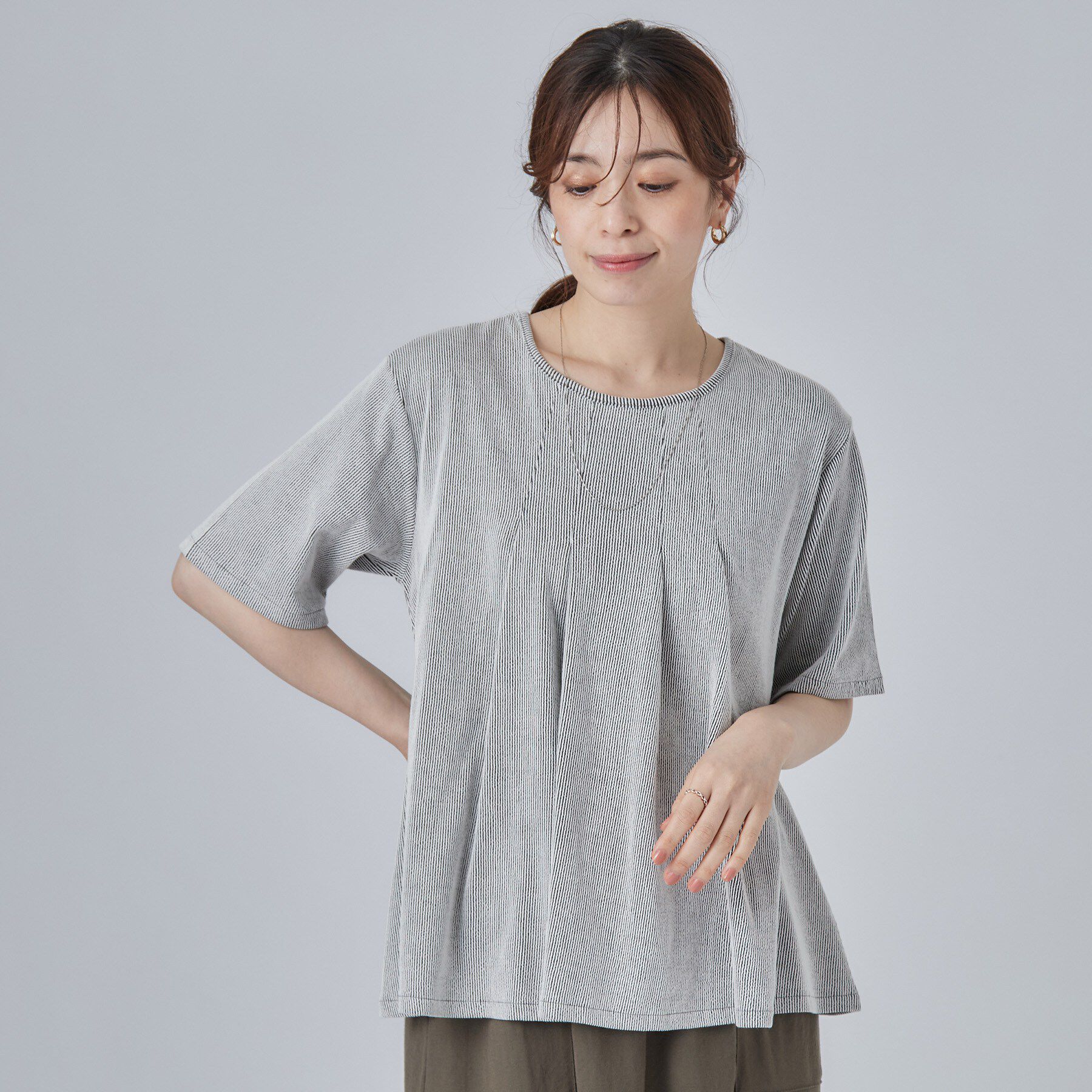 SHOO･LA･RUE「【洗濯機可/S-LL】インせずすっきり見え ストライプ柄タックトップス」|Tシャツ・カットソー|