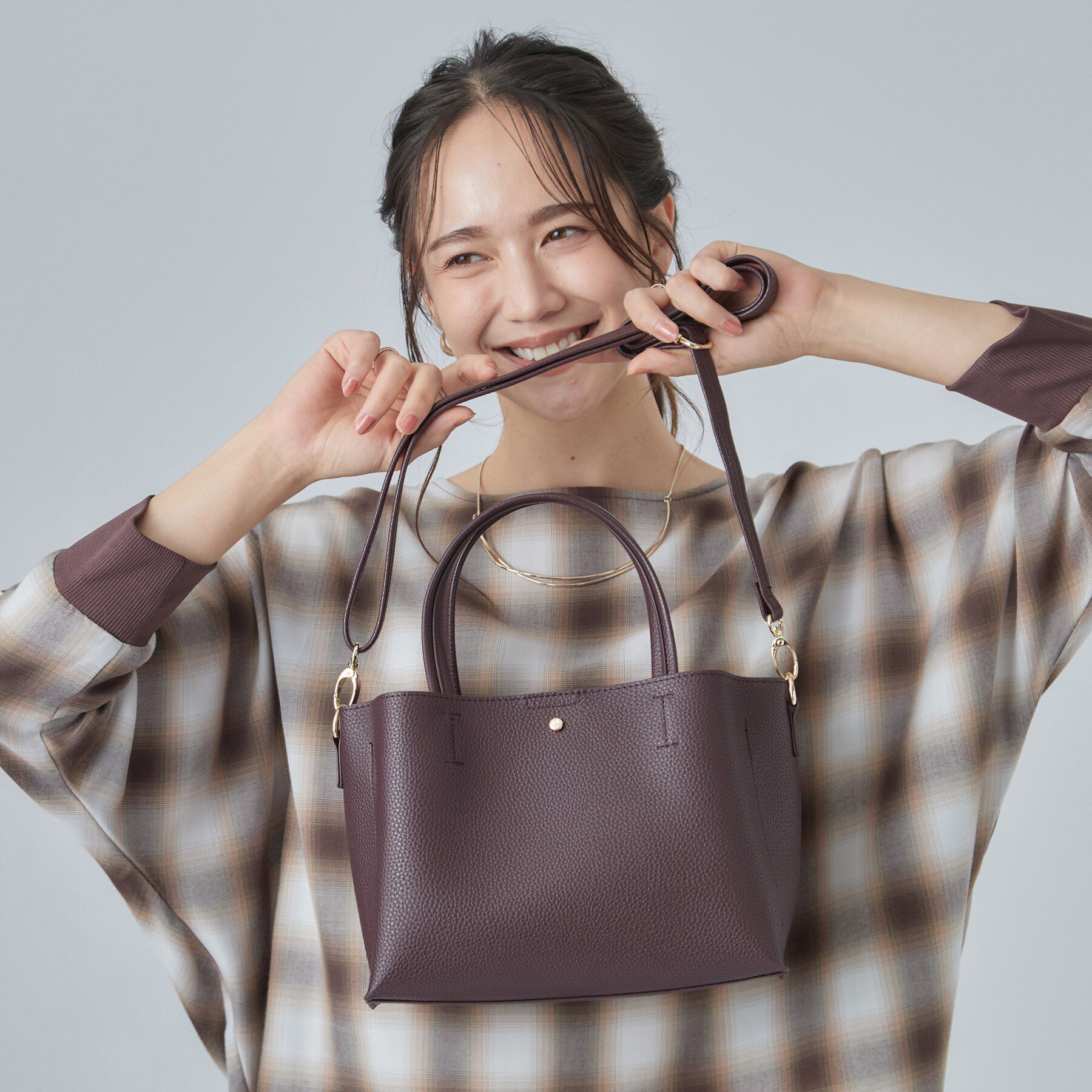 SHOO･LA･RUE「【軽量／2WAY】ふわっと軽いボックストートバッグ」|トートバッグ|ボルドー(064)