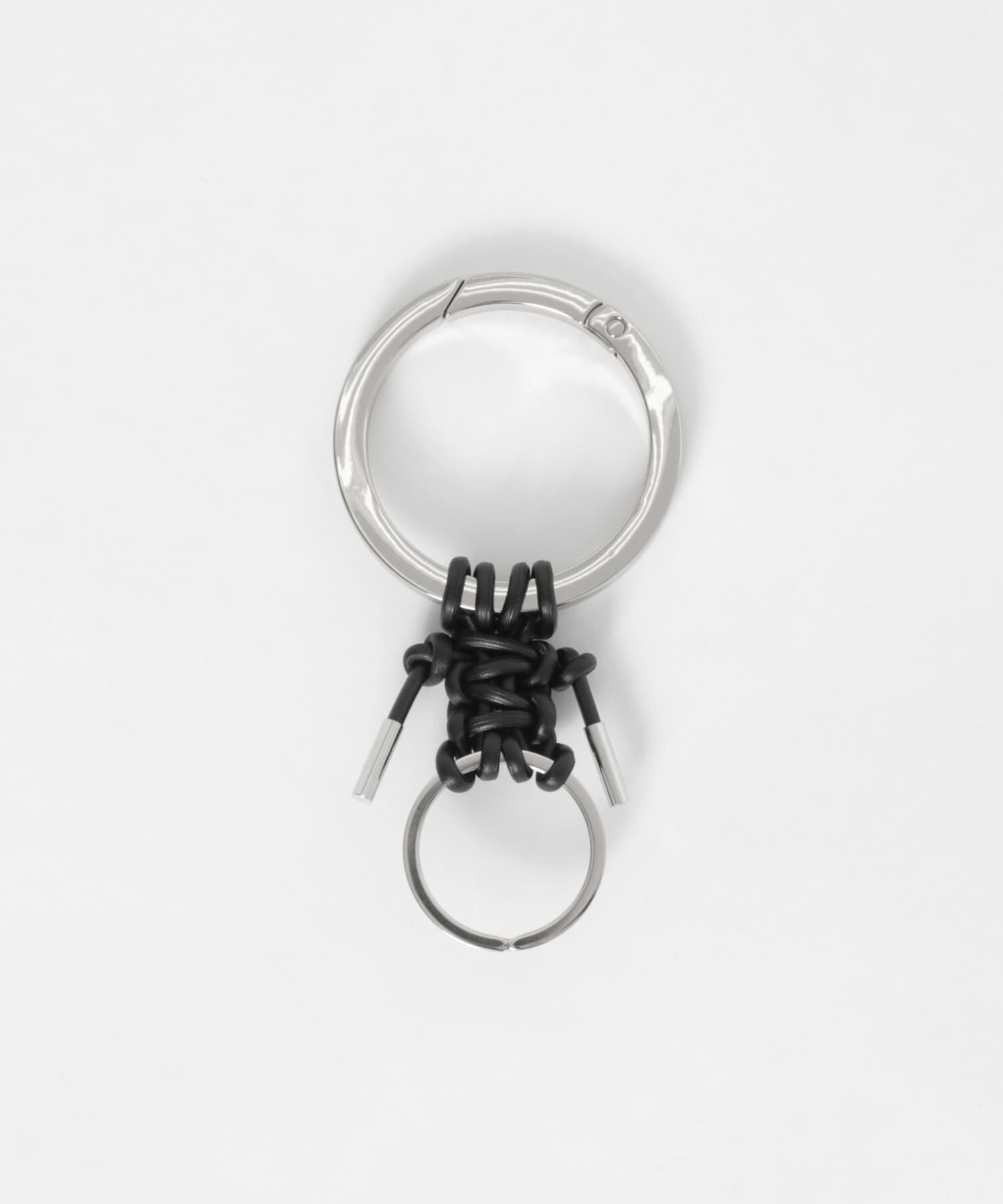 URBAN RESEARCH「ITTI　CRISTY KNOTMAN RING」|チャーム・キーホルダー|ブラック