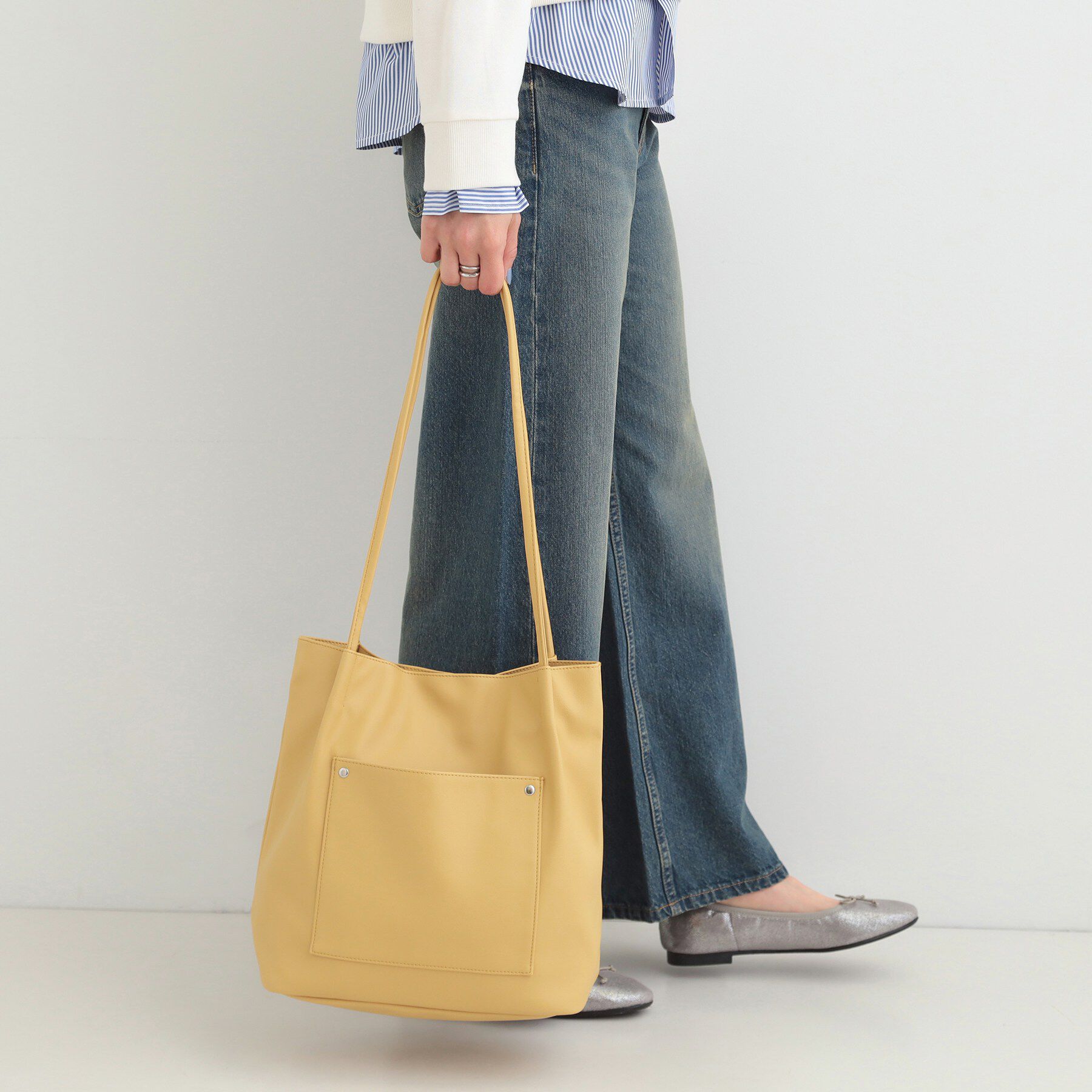 SHOO･LA･RUE「【A4/軽量】多ポケットでらくらく収納 つまみハンドルトートバッグ」|トートバッグ|