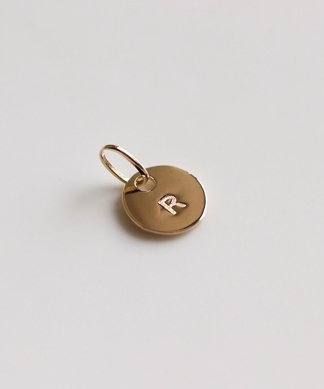 「ゴールド コイン イニシャル チャーム | K10YG」|ネックレス|R