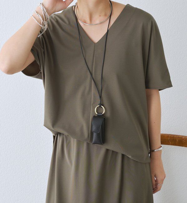  「Vネックコクーンカットソー【接触冷感/紫外線防止/セットアップ可】」|Tシャツ・カットソー|カーキ