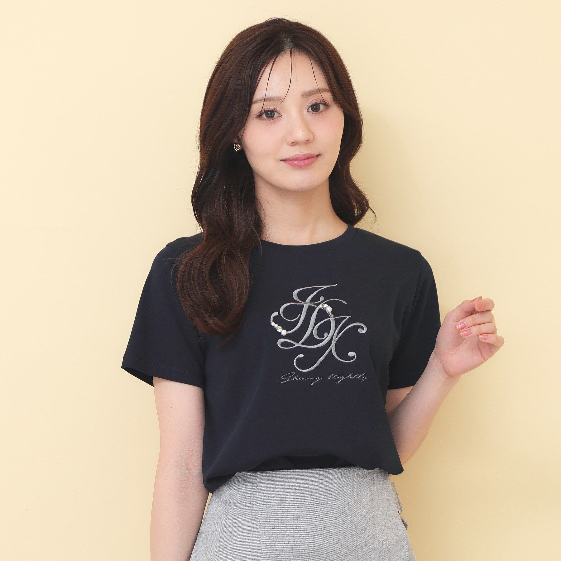 index「【接触冷感】ビッグロゴ刺繍ビジュー付きTシャツ《洗濯機OK／UVケア》」|Tシャツ・カットソー|ネイビー(094)