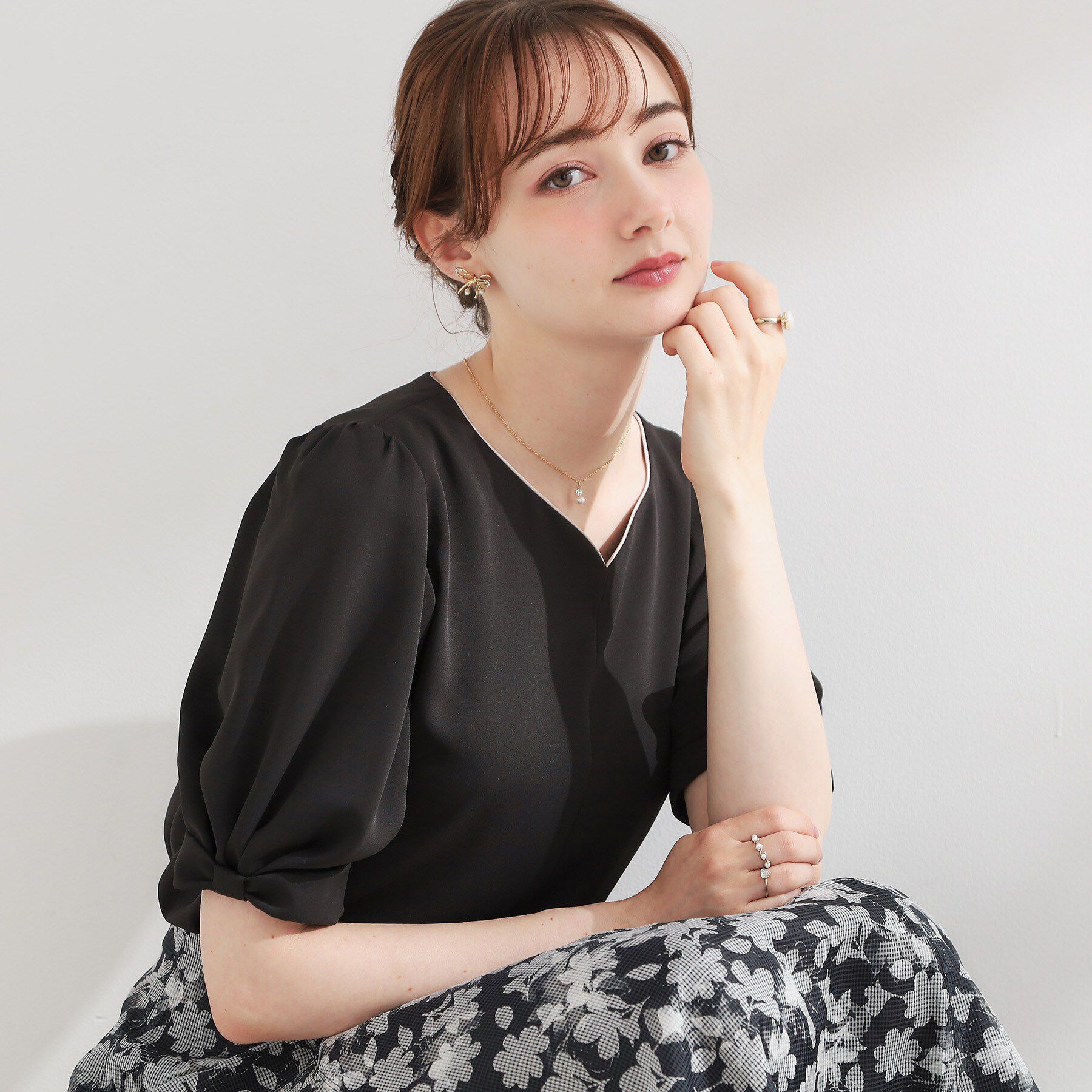 Couture broach「【洗える】袖リボンデザイン ハートネック ブラウス」|シャツ・ブラウス|ブラック(519)