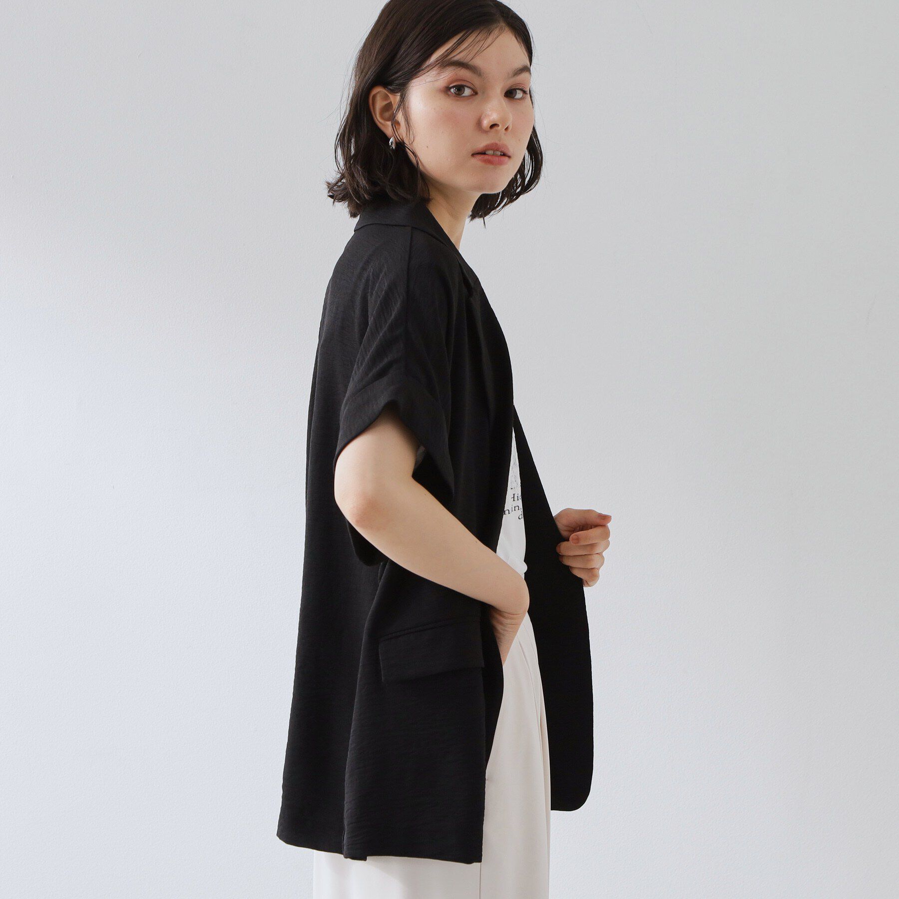 THE SHOP TK「【ひんやり/吸水速乾/UV/防しわ】ON/OFFどちらにも 軽やか半袖ジャケット」|テーラードジャケット|