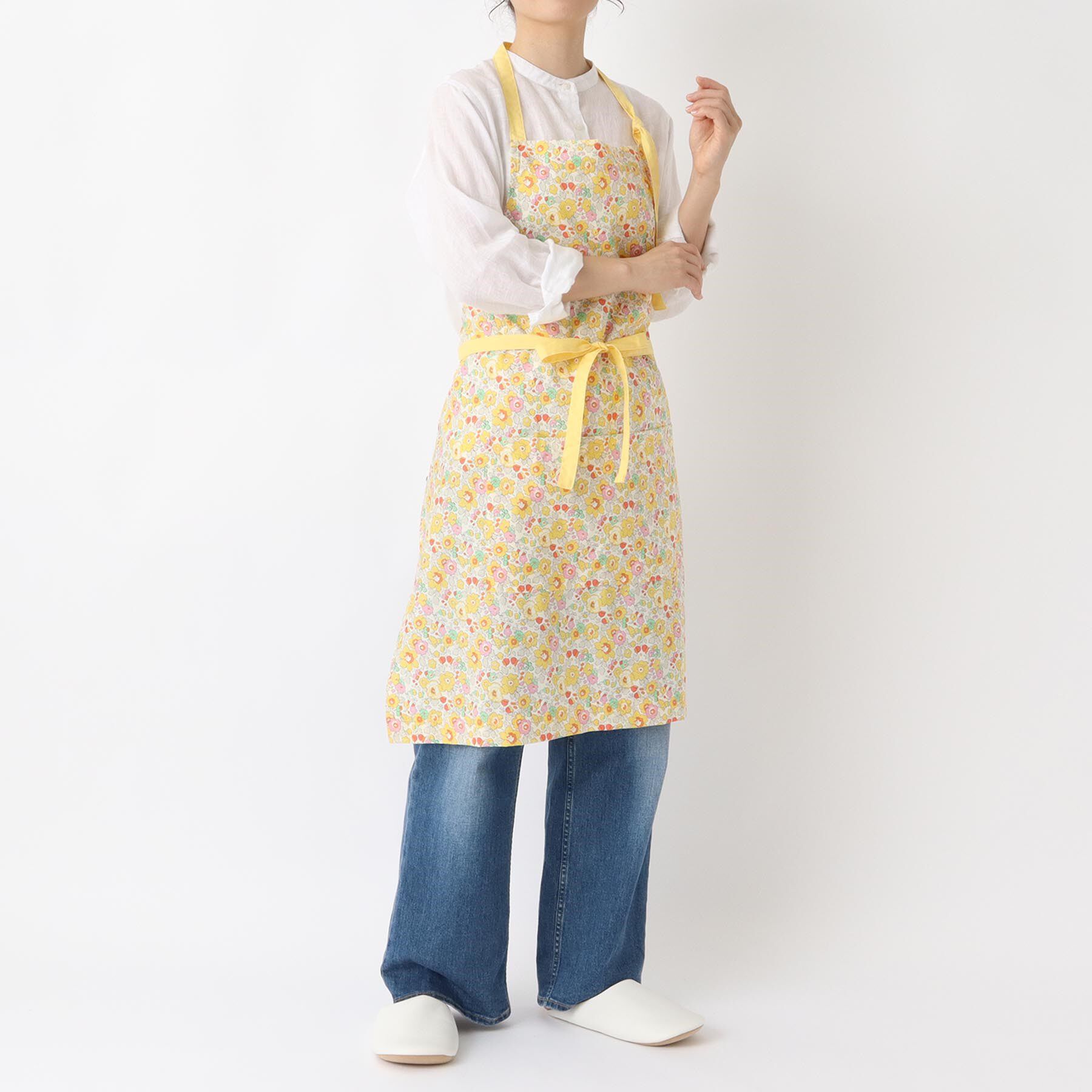 212 KITCHEN STORE「エプロン ベッツィ YE ＜フローレットロンドン＞」|食器・キッチングッズ|