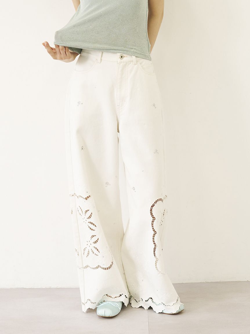 LILY BROWN「[L.B CANDY STOCK]カットワークビジューデニムパンツ」|デニム|WHT