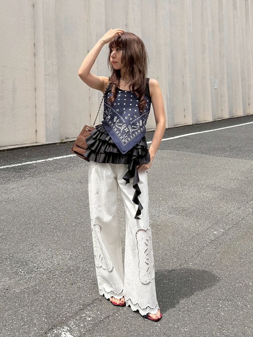 LILY BROWN「[L.B CANDY STOCK]カットワークビジューデニムパンツ」|デニム|