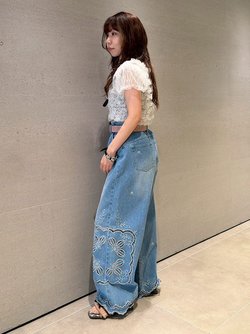 LILY BROWN「[L.B CANDY STOCK]カットワークビジューデニムパンツ」|デニム|