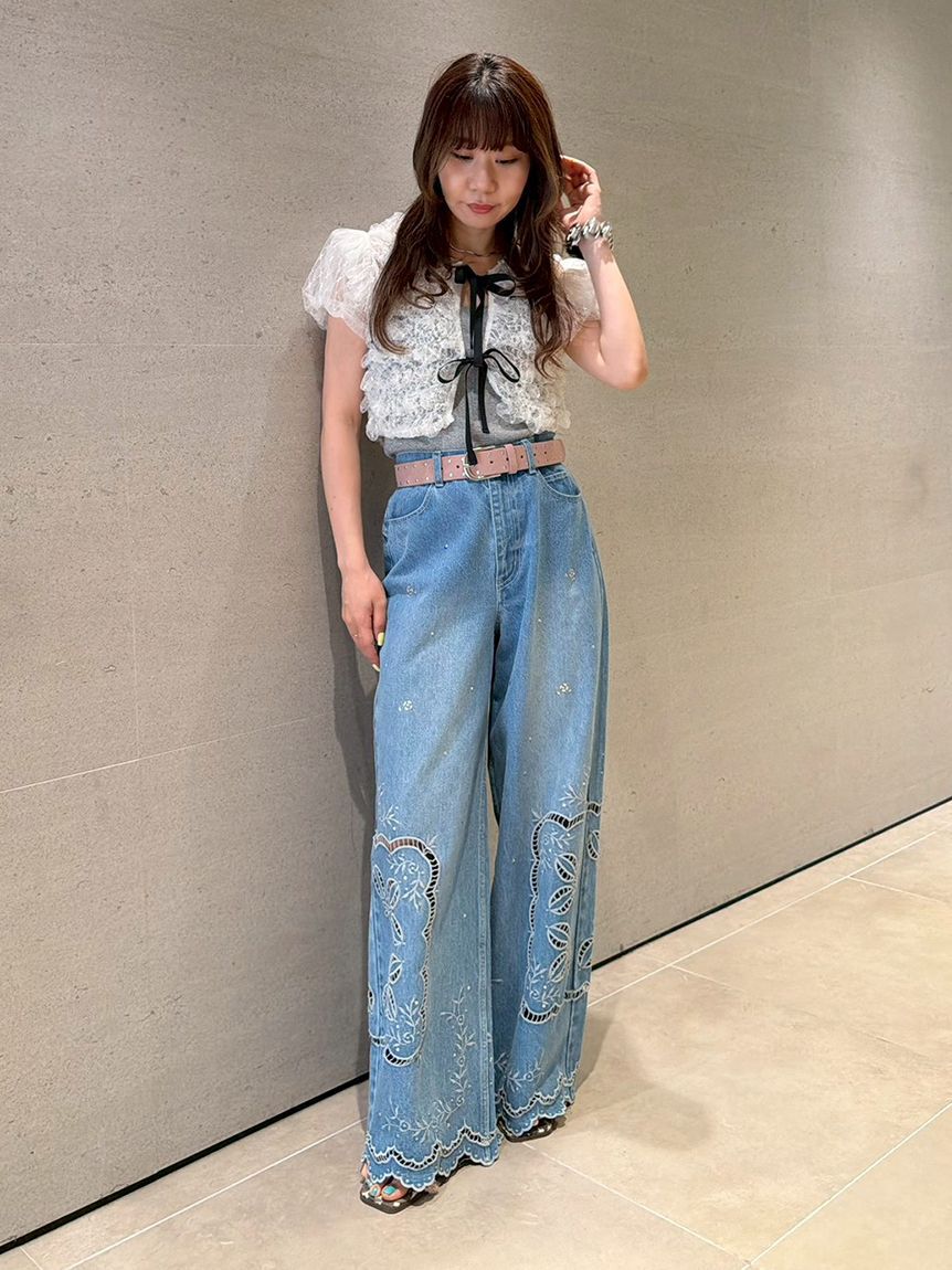 LILY BROWN「[L.B CANDY STOCK]カットワークビジューデニムパンツ」|デニム|