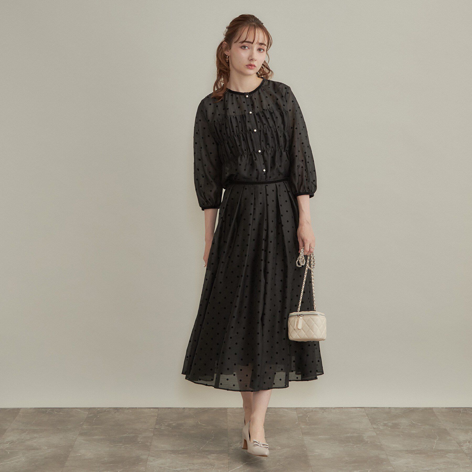 Couture broach「【セットアップ可・着映えて上品】フロッキードットブラウス」|シャツ・ブラウス|