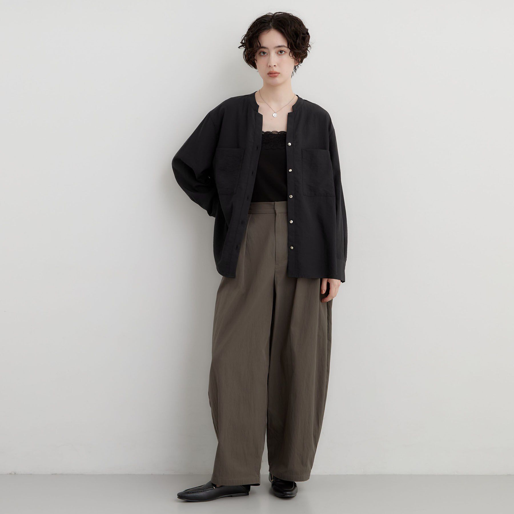 THE SHOP TK「【刻みネックですっきり見え】Wポケット金ボタンシャツ」|シャツ・ブラウス|