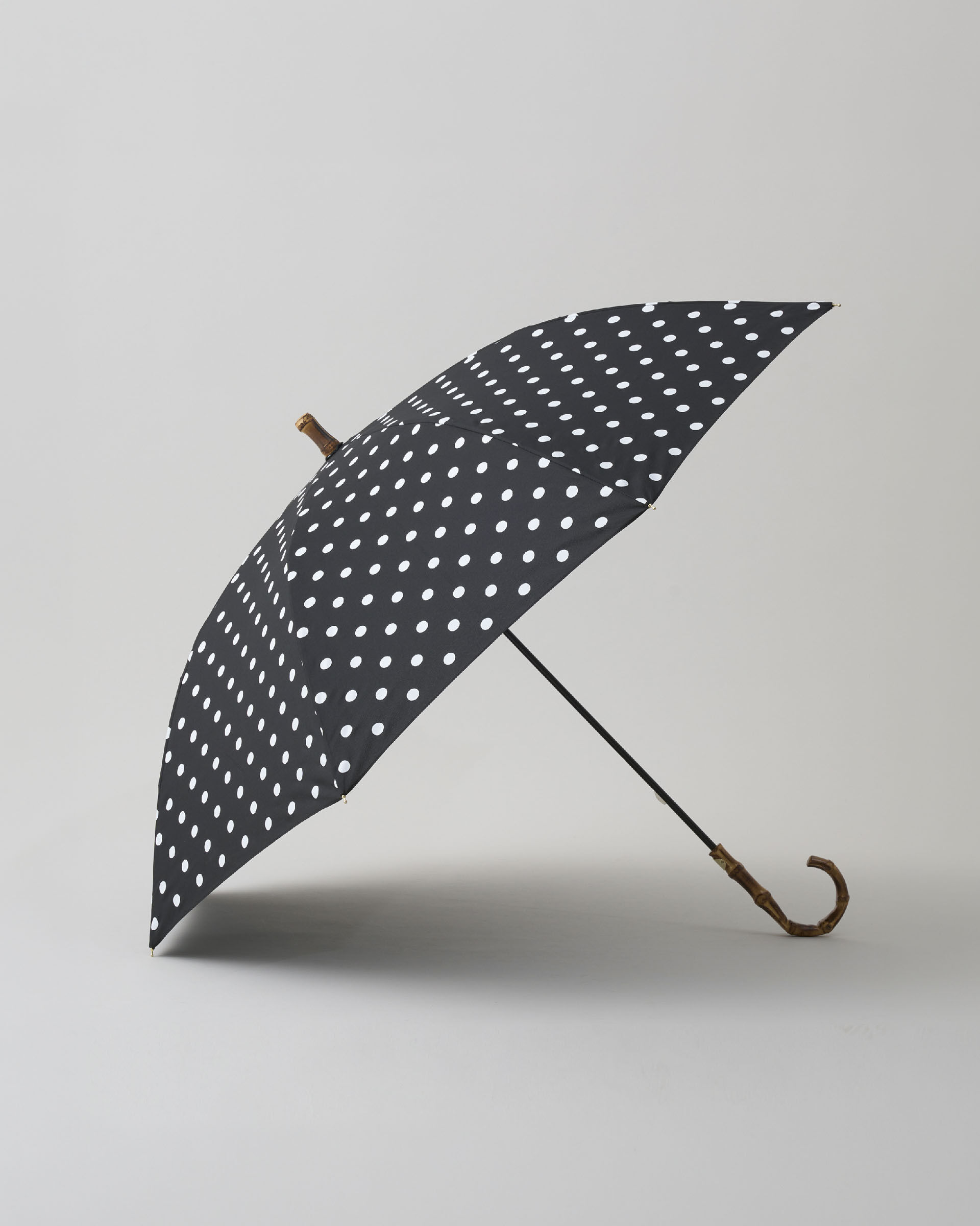 Traditional Weatherwear「【軽量】UMBRELLA BAMBOO LITE」|傘|ﾌﾞﾗｯｸ&times;ﾎﾜｲﾄ