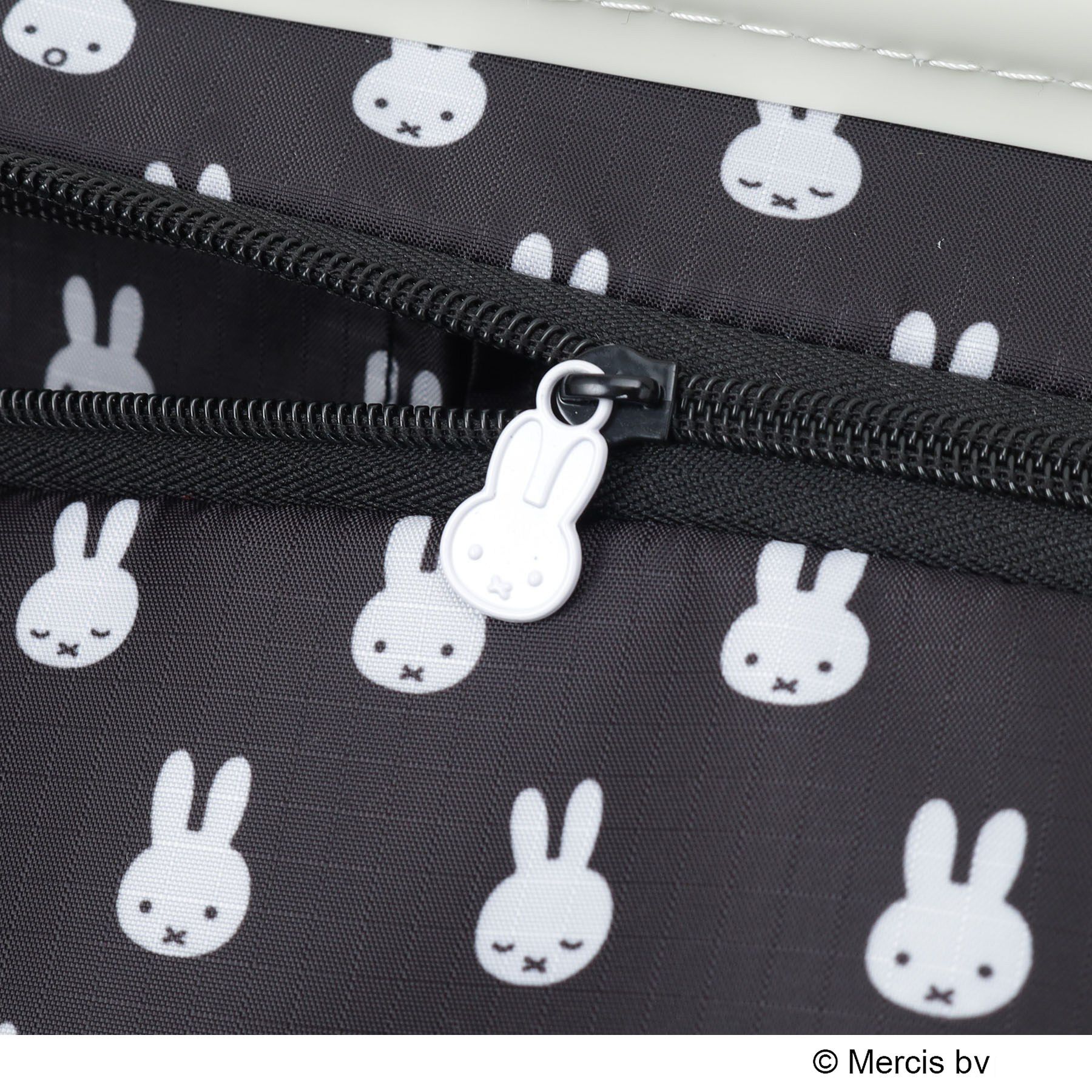 OPAQUE.CLIP「◆【miffy】フェイスポイントスーツケース【機内持ち込み可能】」|その他|