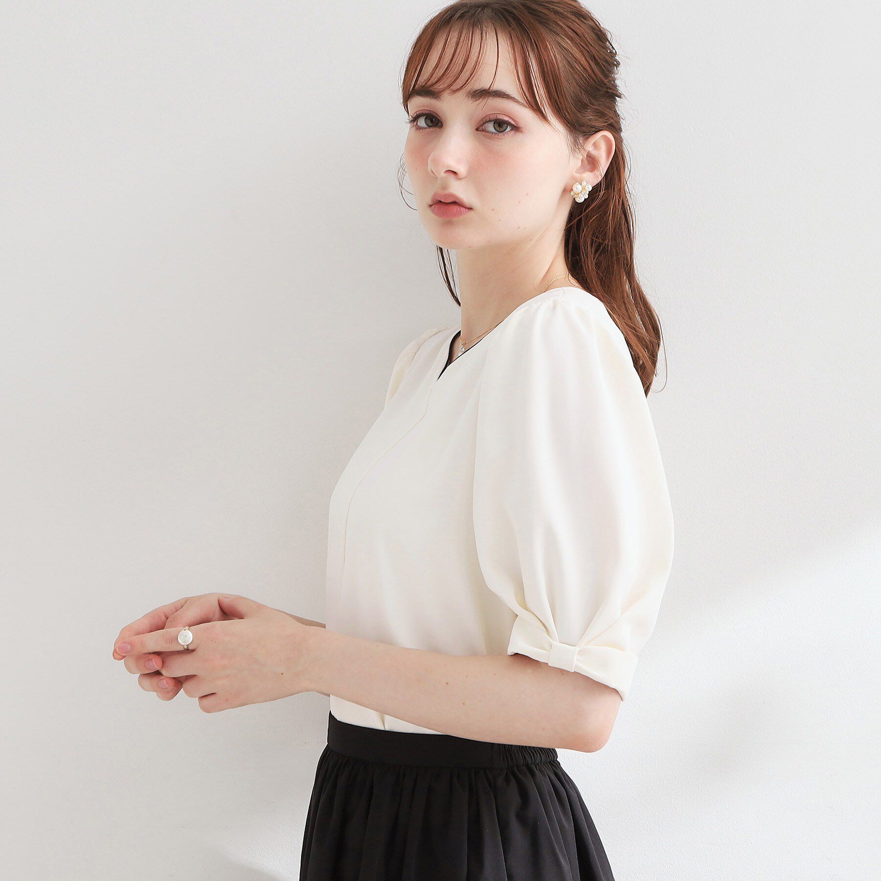 Couture broach「【洗える】袖リボンデザイン ハートネック ブラウス」|シャツ・ブラウス|