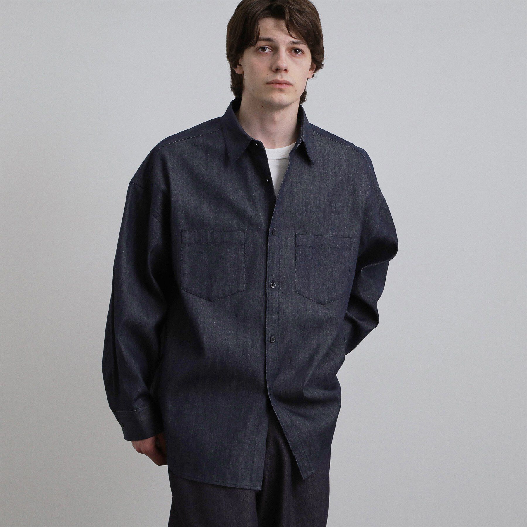 tk.TAKEO KIKUCHI「【色褪せしにくいデニム】Comfy Fadeless Denim Seriesデニムシャツ」|シャツ・ブラウス|