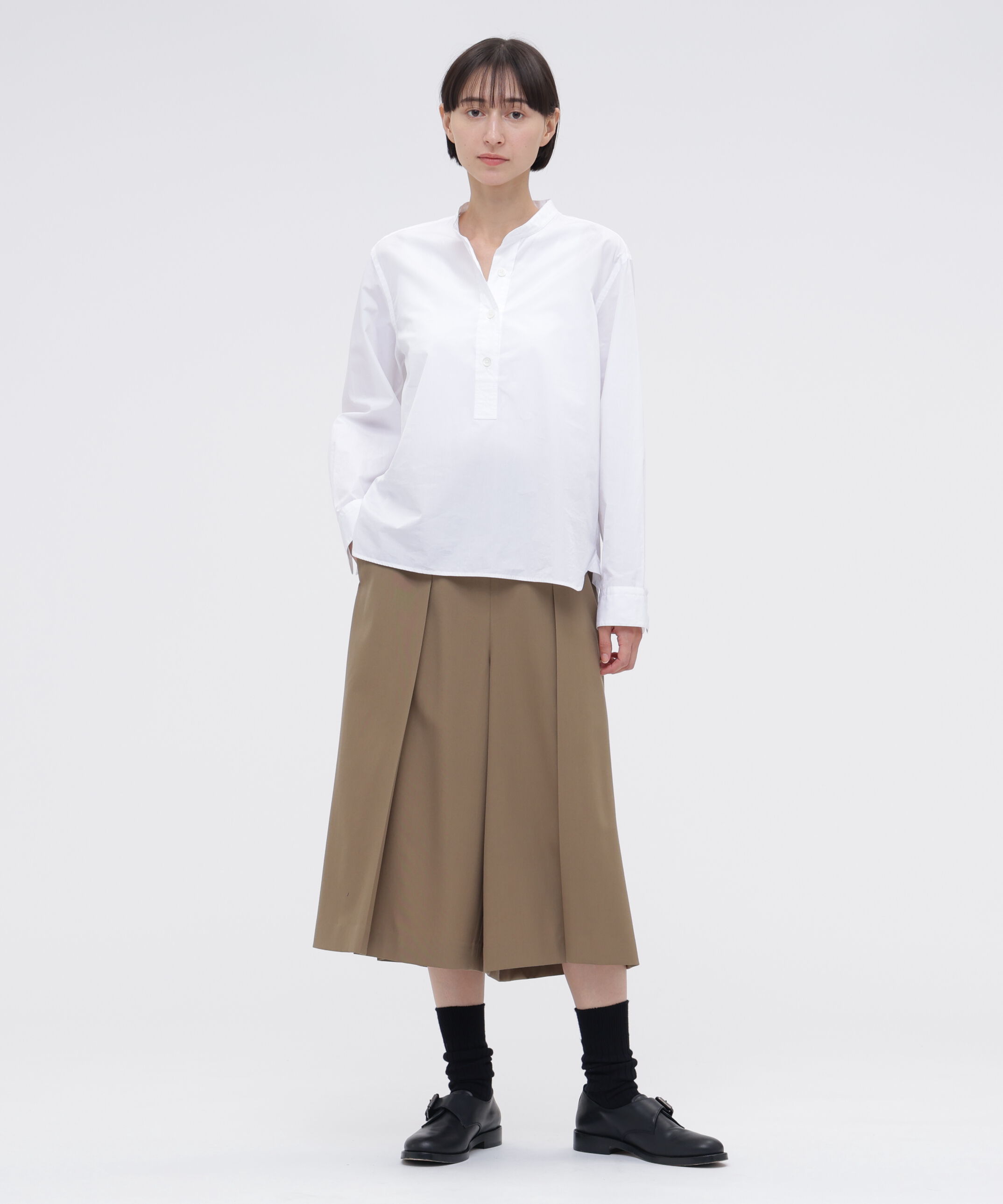 「FLUID WOOL TROUSERS」|キュロット|KHAKI