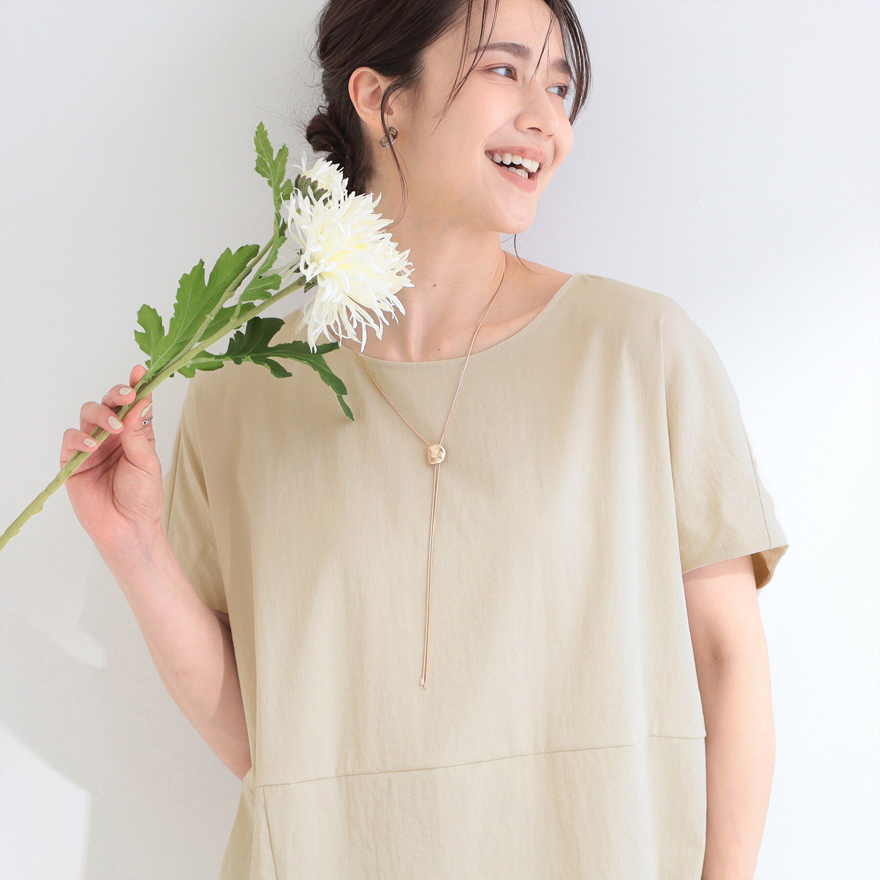 SHOO･LA･RUE「【洗濯機可/セットアップ可】軽凛(かろりん) シンプル上品 ひんやり切替コクーントップス」|Tシャツ・カットソー|グレージュ(050)
