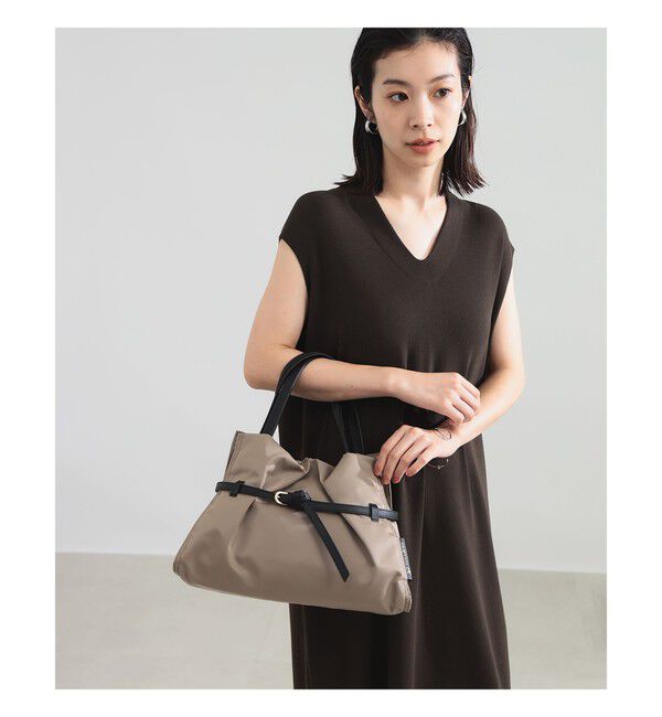 Demi-Luxe BEAMS 「VIOLAd&rsquo;ORO / BIANCA クロア ナイロン トートバッグ M」|トートバッグ|TAUPE&times;BLACK