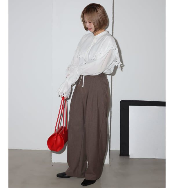 SLOBE IENA「《WEBのみ4サイズ展開/WEB限定カラー/吸湿発熱/予約》CIRCULATE WARM タックパンツ」|スラックス|