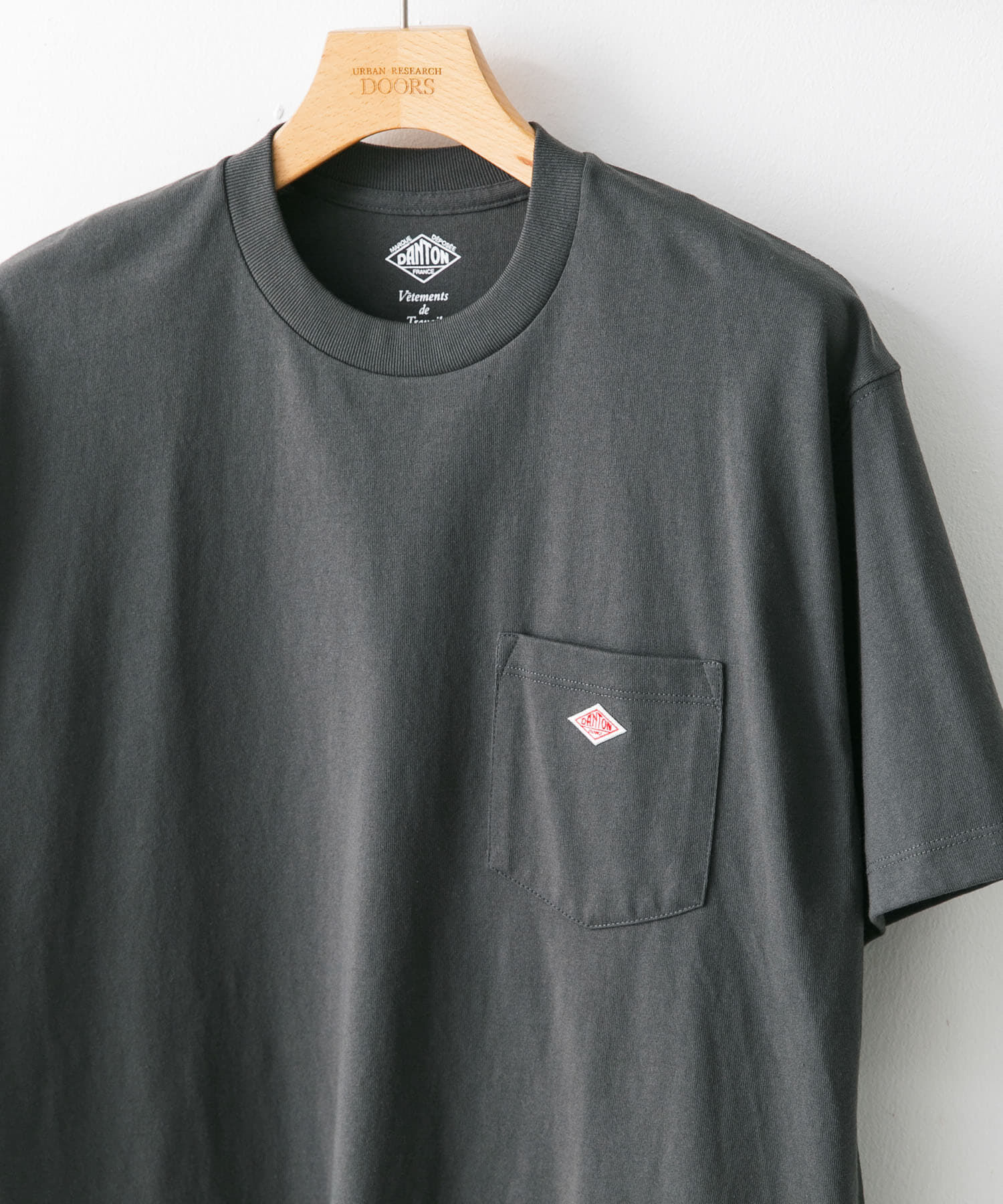 URBAN RESEARCH DOORS「DANTON　POCKET T-SHIRTS」|Tシャツ・カットソー|チャコールグレー