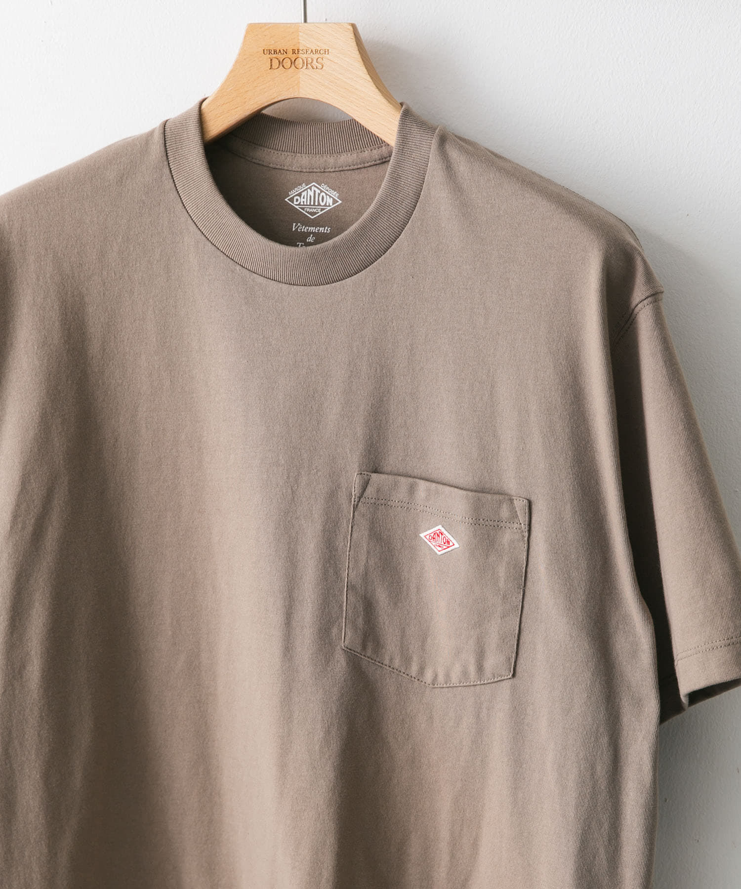 URBAN RESEARCH DOORS「DANTON　POCKET T-SHIRTS」|Tシャツ・カットソー|ブラウン