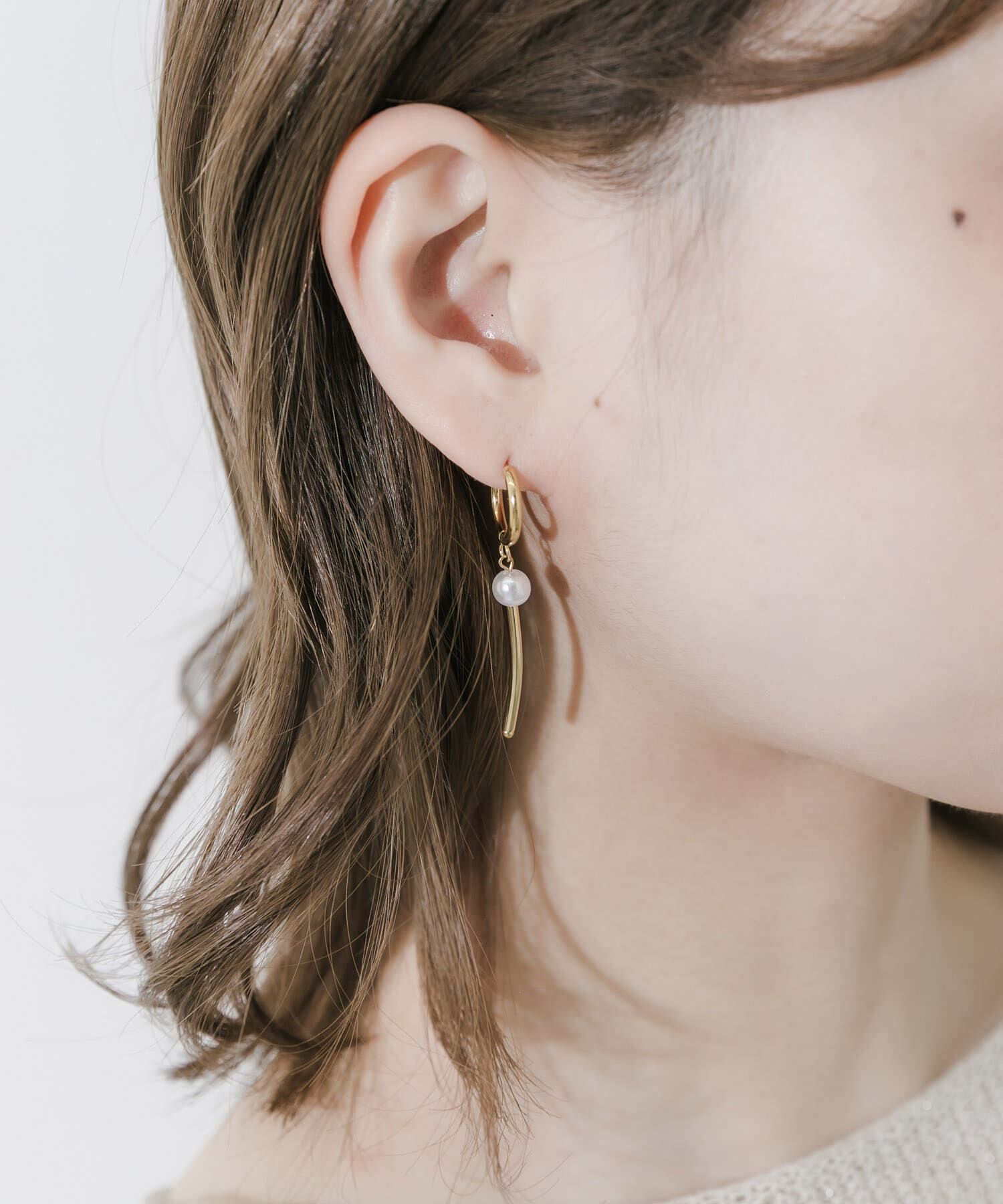 SMELLY「ステンレスアシンメトリーパールピアス」|ピアス|