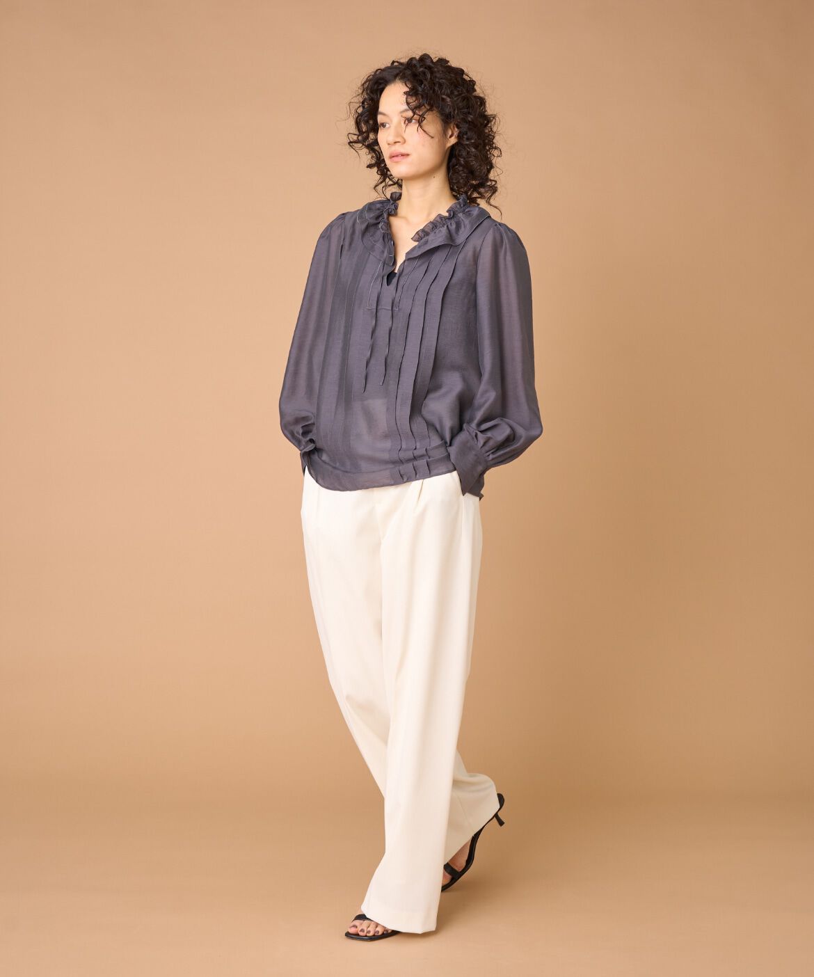 la veille by SUPERIOR CLOSET「《大きいサイズ》フリルブラウス」|シャツ・ブラウス|