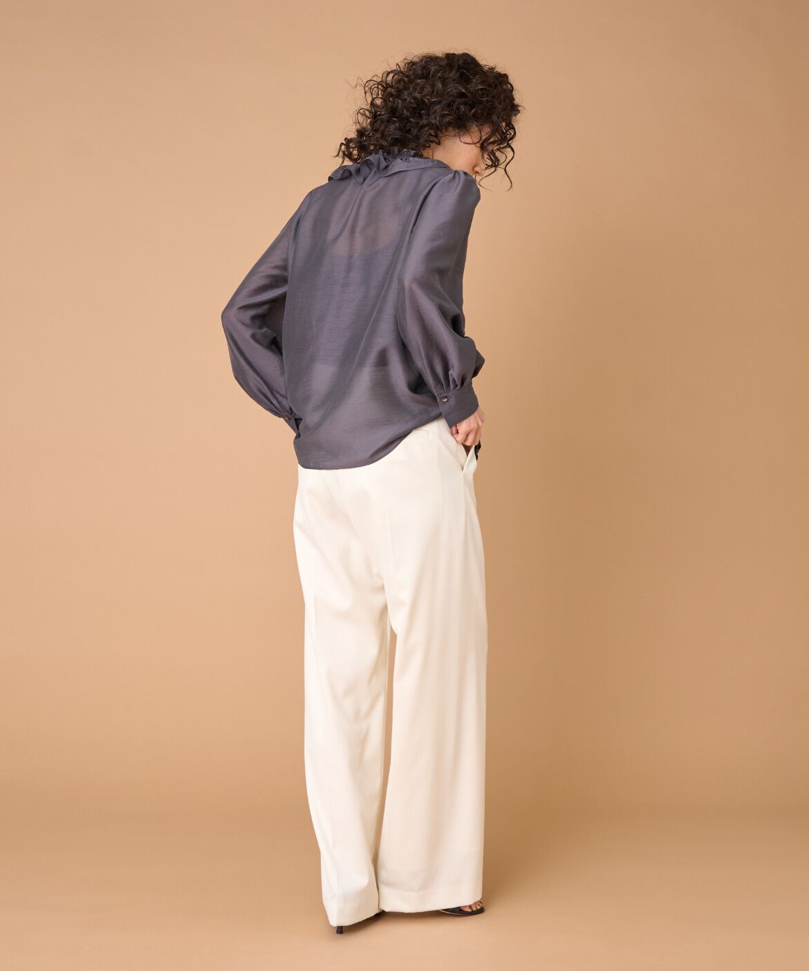 la veille by SUPERIOR CLOSET「《大きいサイズ》フリルブラウス」|シャツ・ブラウス|