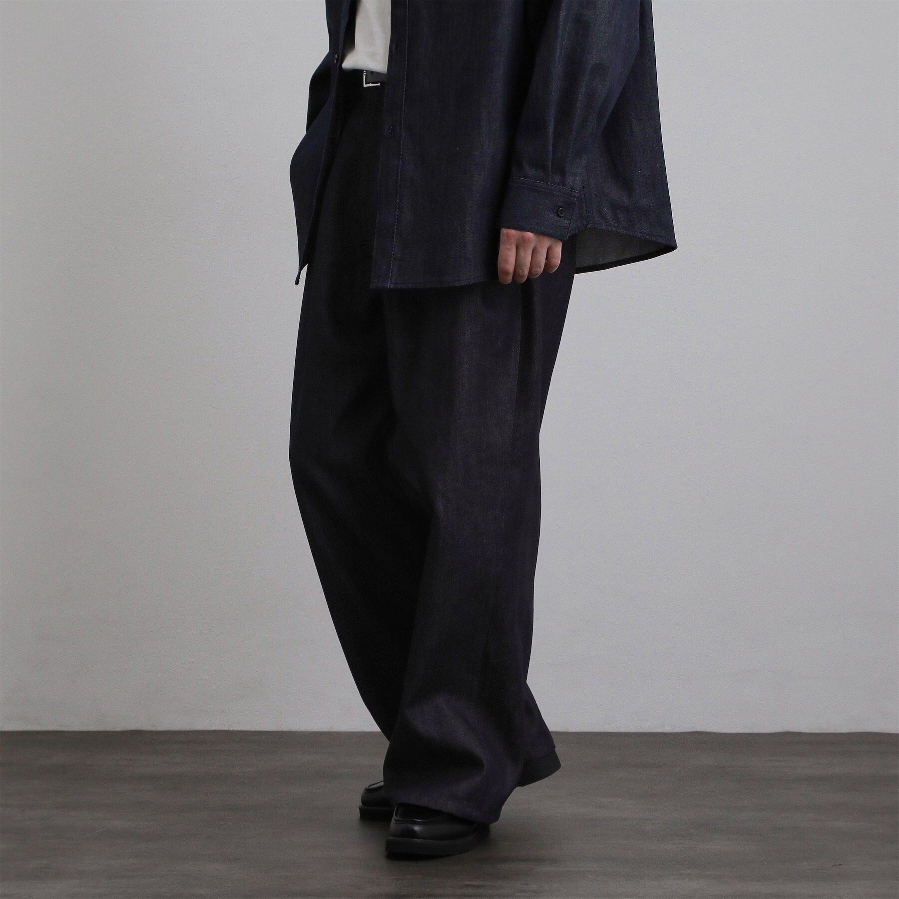 tk.TAKEO KIKUCHI「【色褪せしにくいデニム】Comfy Fadeless Denim Seriesワイドストレートデニム」|デニム|