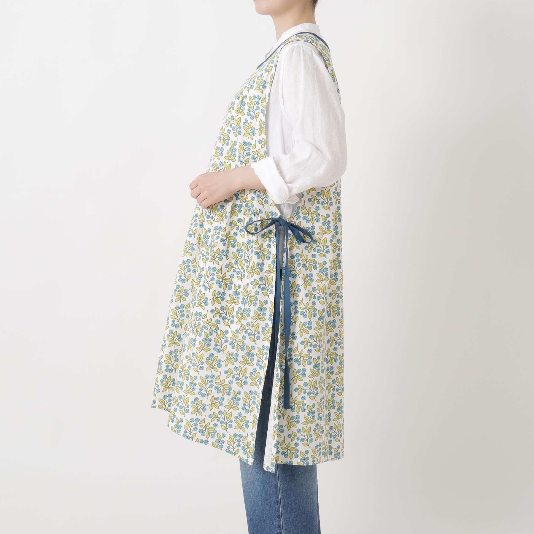 212 KITCHEN STORE「ベリーリーフエプロン BLUE」|食器・キッチングッズ|