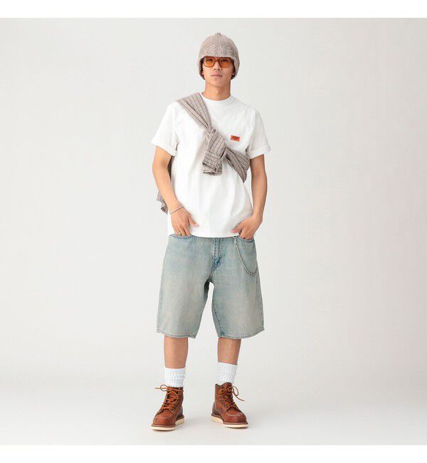 BEAMS「【別注】UNIVERSAL OVERALL / ロゴTシャツ」|Tシャツ・カットソー|