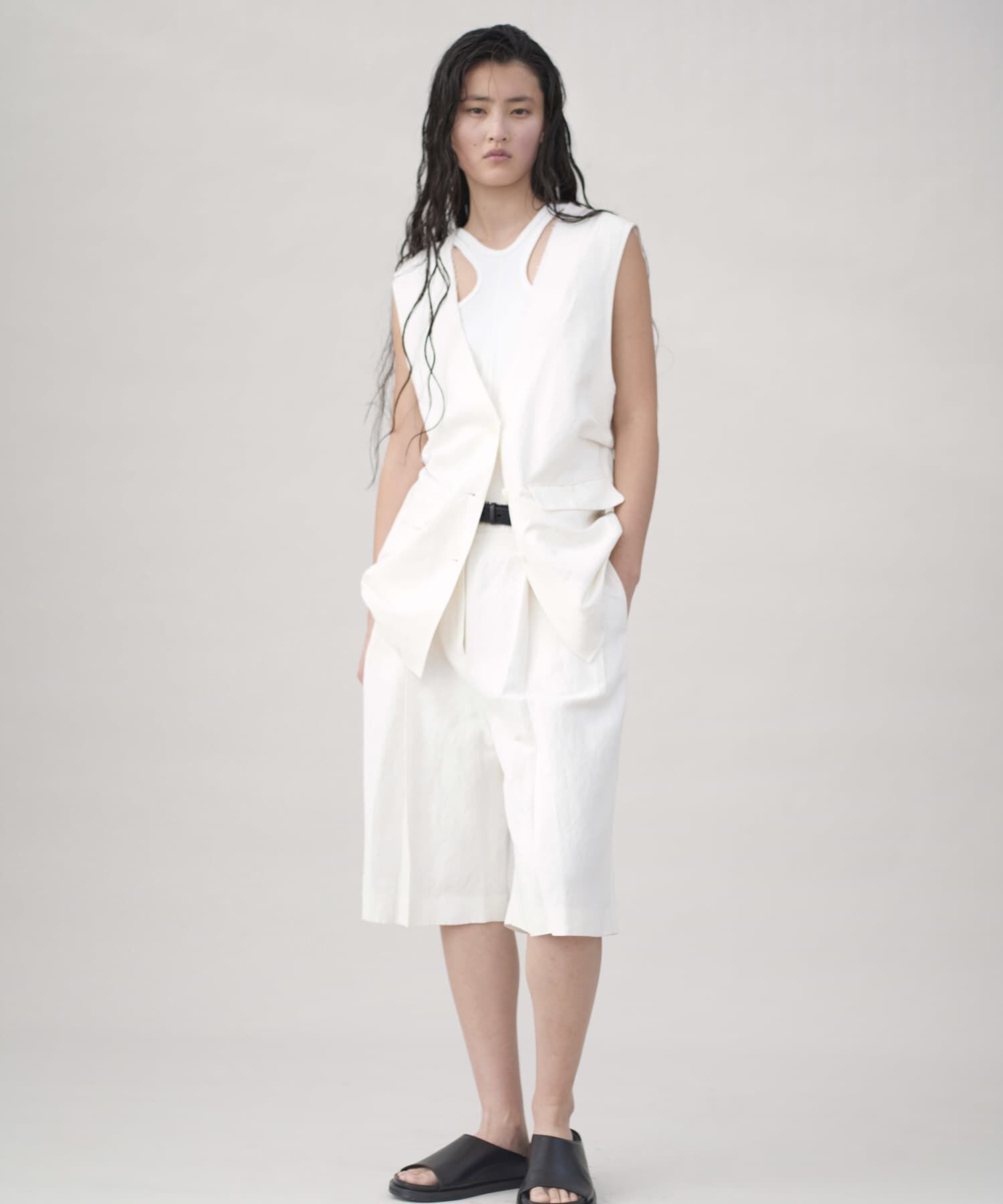 URBAN RESEARCH「new basic　SILK LINEN GILET」|ダウンベスト・ベスト|ホワイト