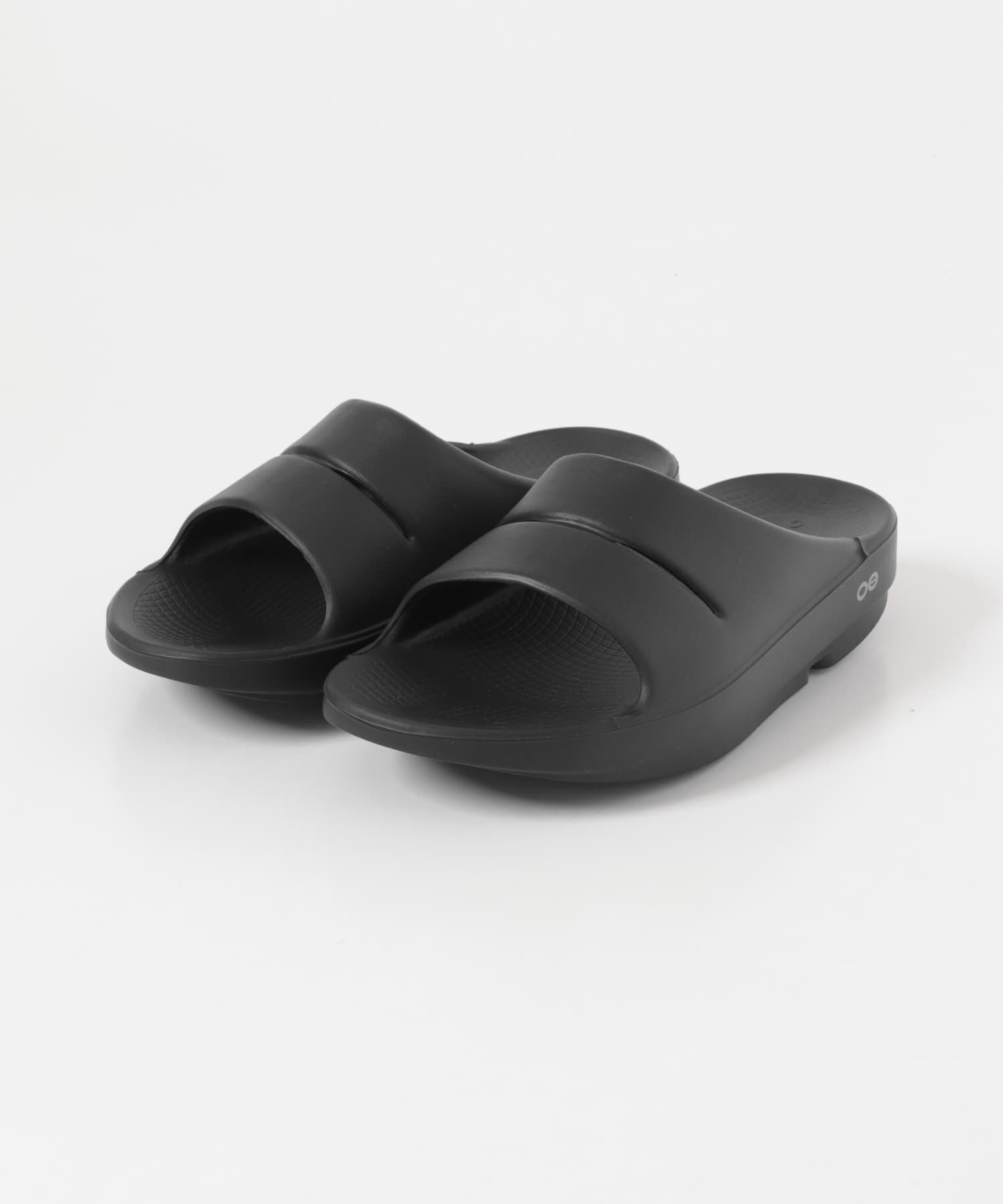URBAN RESEARCH DOORS「OOFOS　OOAHH」|サンダル|
