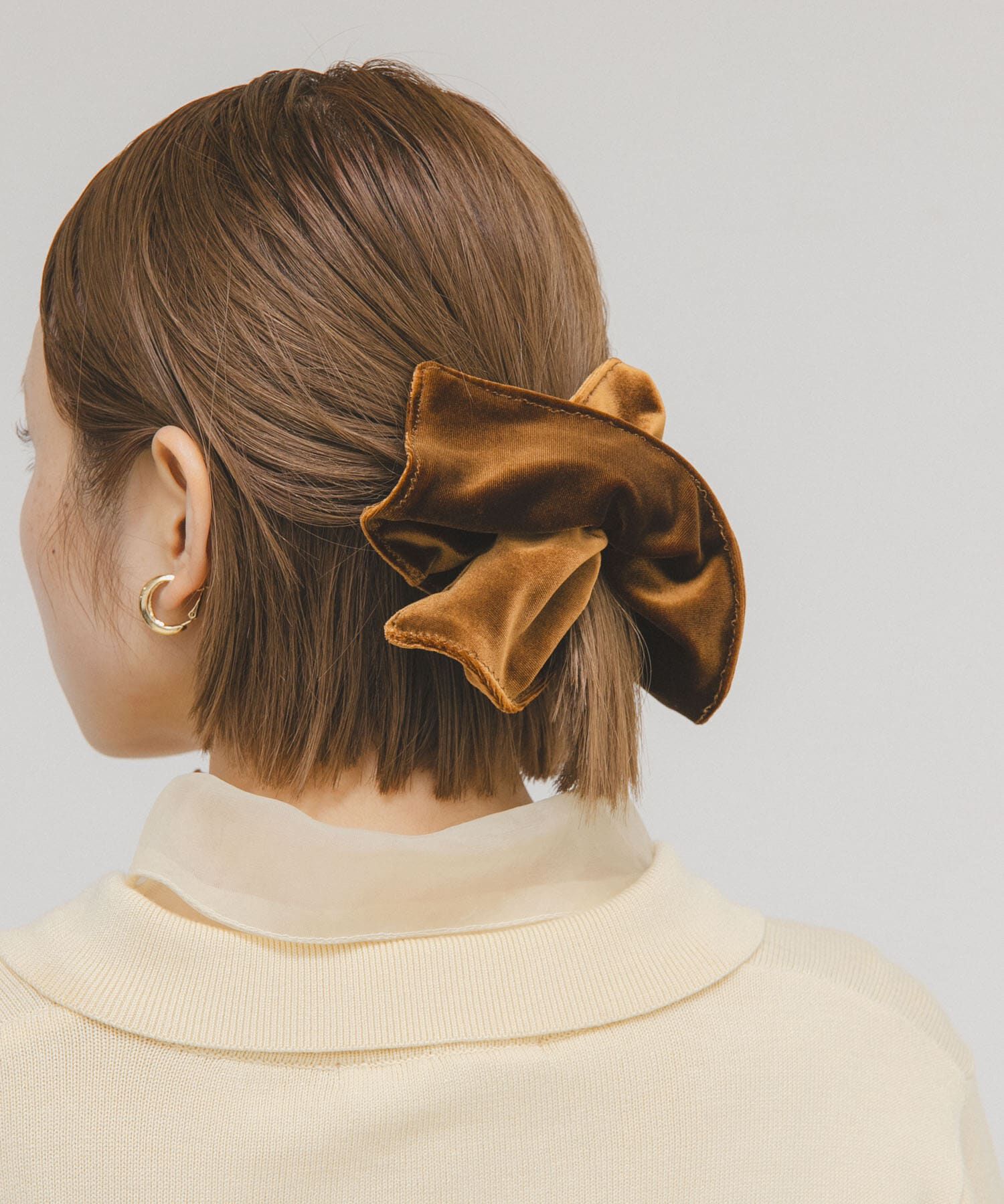  「スクエアベロアシュシュ」|ヘアゴム・シュシュ|