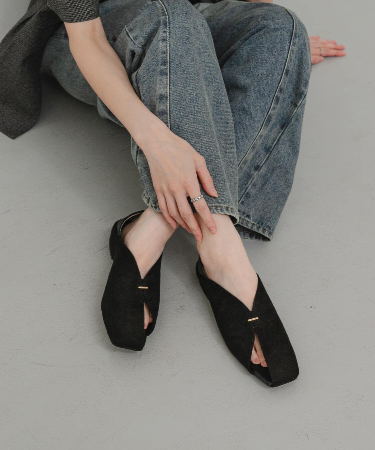 SENSE OF PLACE by URBAN RESEARCH「Vカットアシンメトリーパンプス」|パンプス|