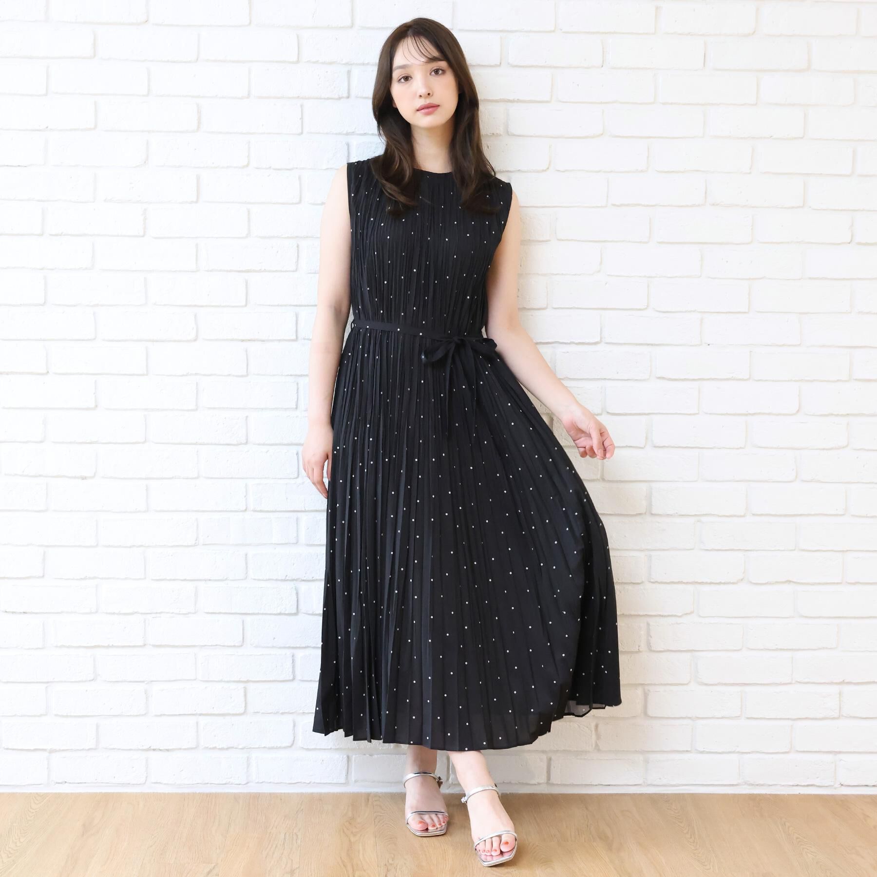 DRESSTERIOR「【ウォッシャブル/2WAYシルエット】ノースリーブプリーツワンピース」|ワンピース|