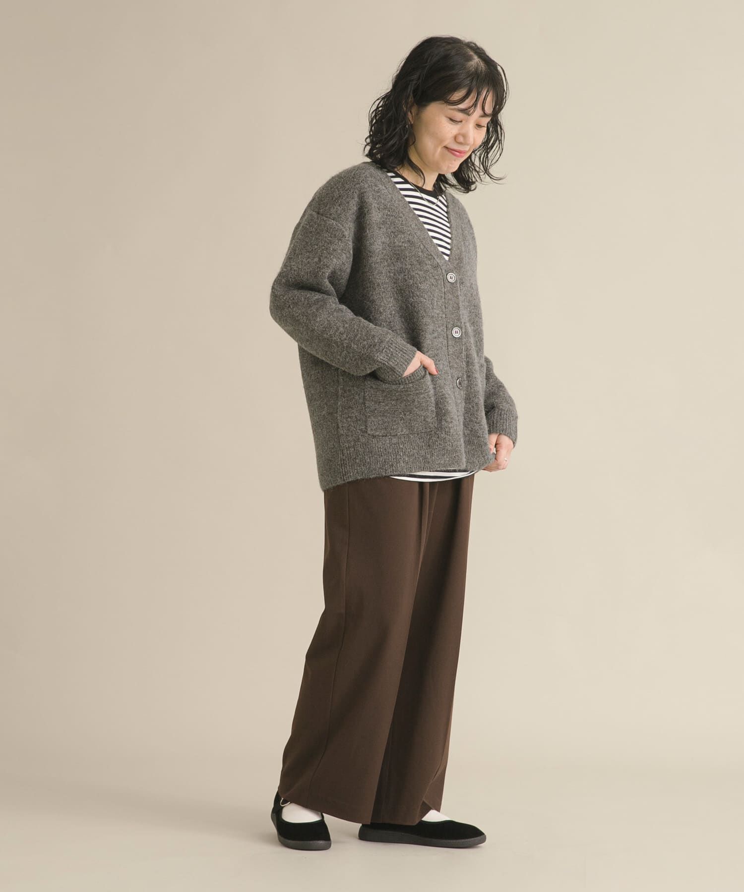 URBAN RESEARCH DOORS「『スタッフ企画』ダブルフェイスVネックカーディガン」|カーディガン|