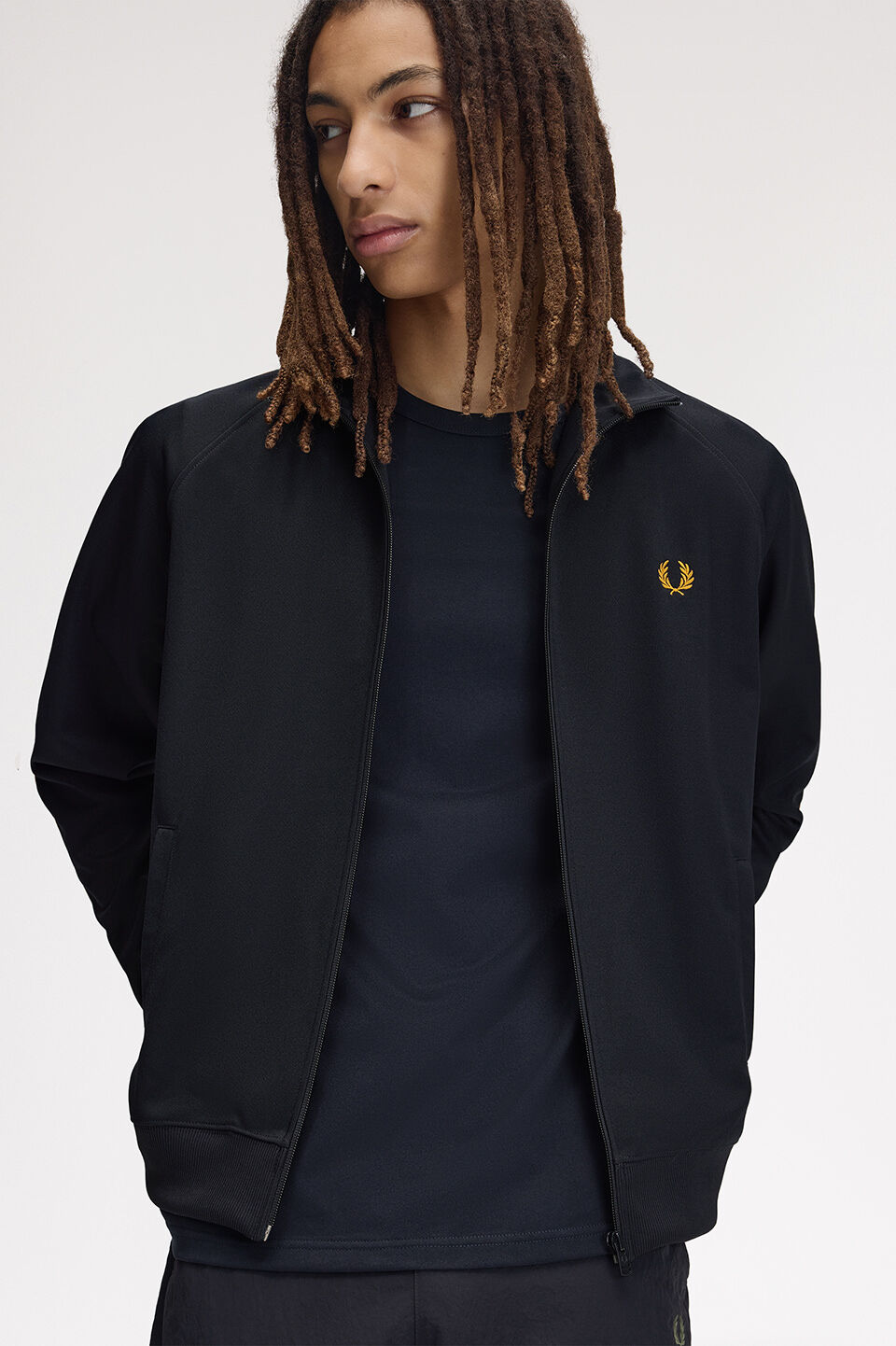 FRED PERRY 「FRED PERRY／Contrast Tape Track Jacket／フレッドペリー コントラストテープトラックジャケット」|ブルゾン・スタジャン|