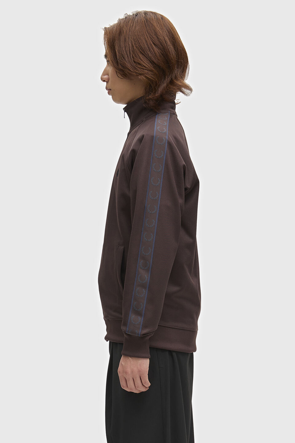 FRED PERRY 「FRED PERRY／Contrast Tape Track Jacket／フレッドペリー コントラストテープトラックジャケット」|ブルゾン・スタジャン|