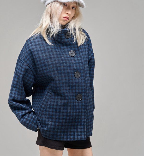  「【26AW LOOK掲載品番】ビッグボタンアシメハーフコート」|その他|
