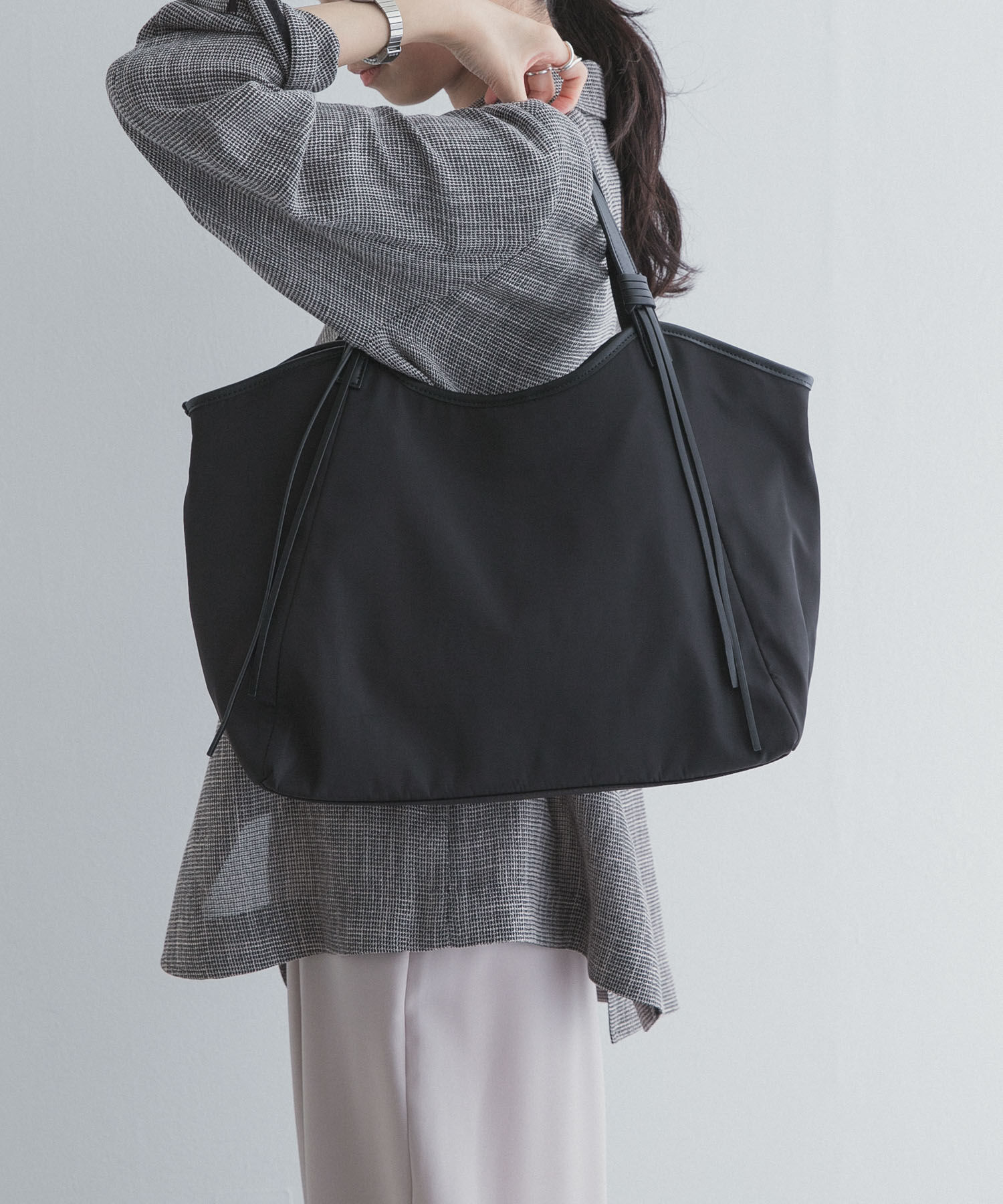 URBAN RESEARCH DOORS「A4撥水ナイロントート」|トートバッグ|