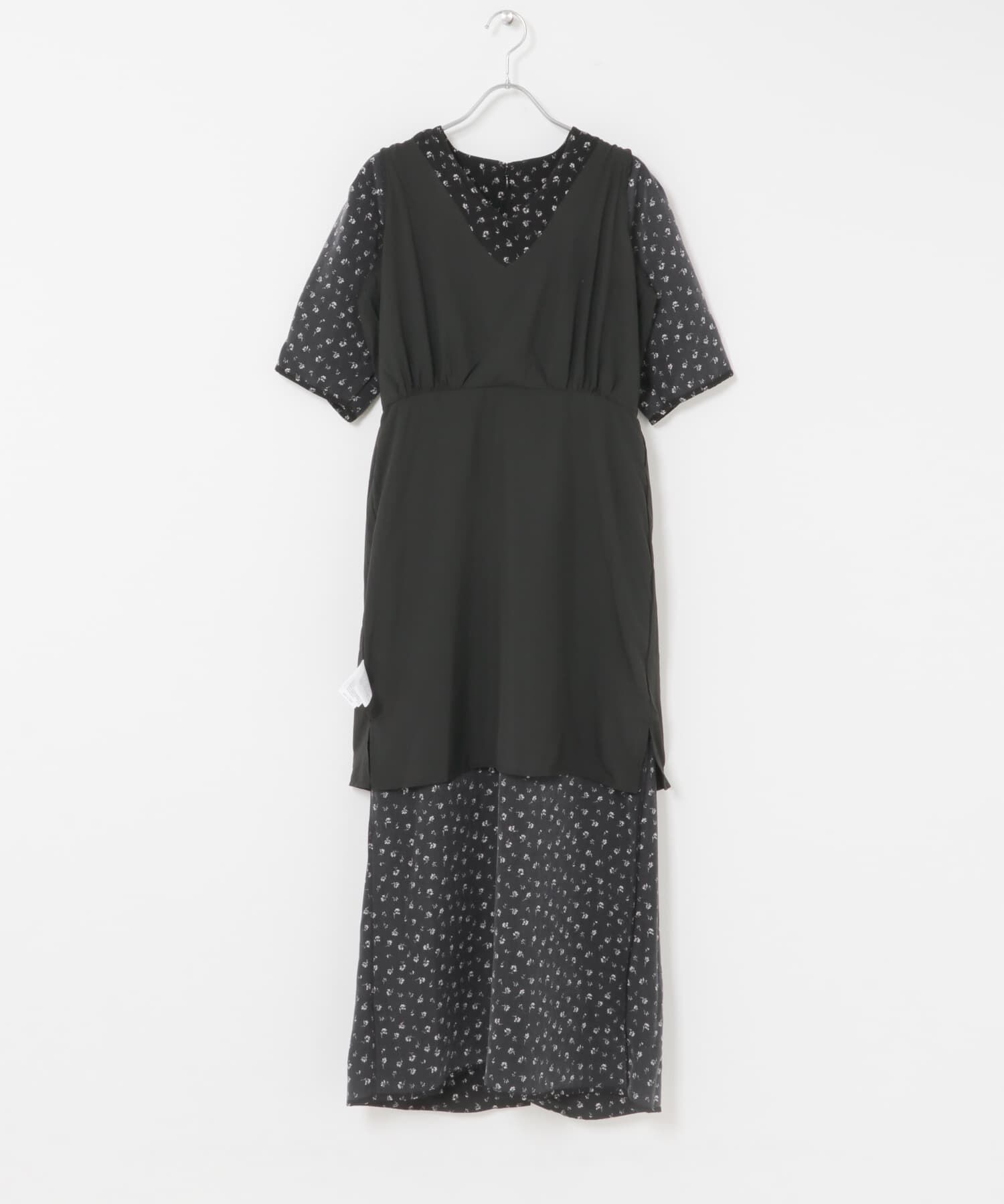 URBAN RESEARCH ROSSO「『WEB限定』Vネックストレートフラワープリントワンピース」|ワンピース|
